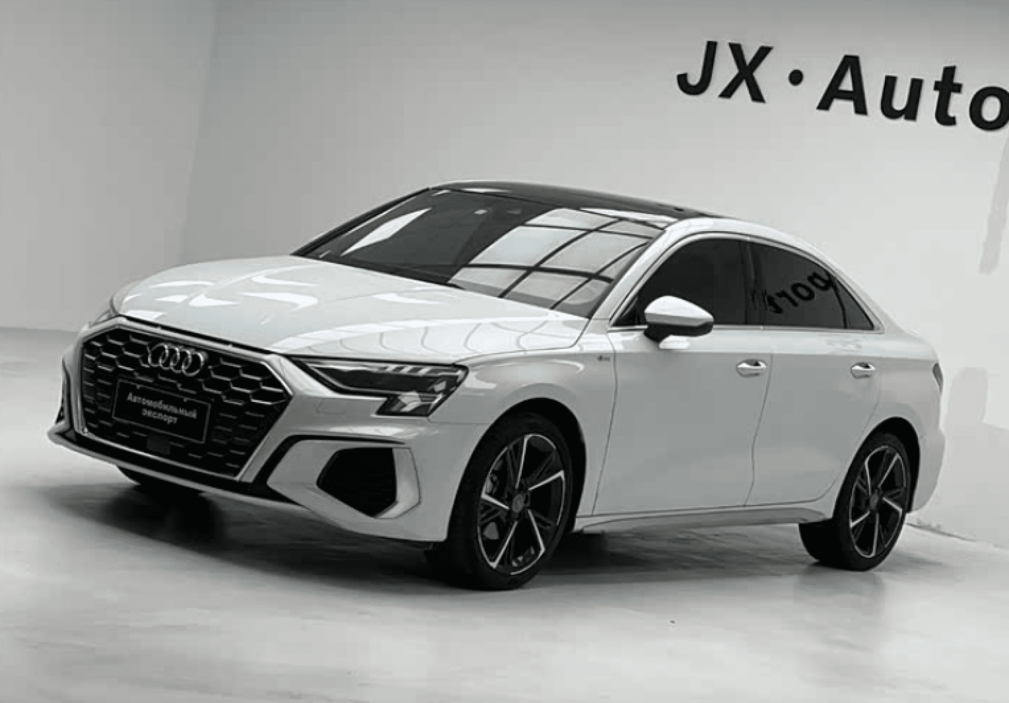 Audi A3L - 1