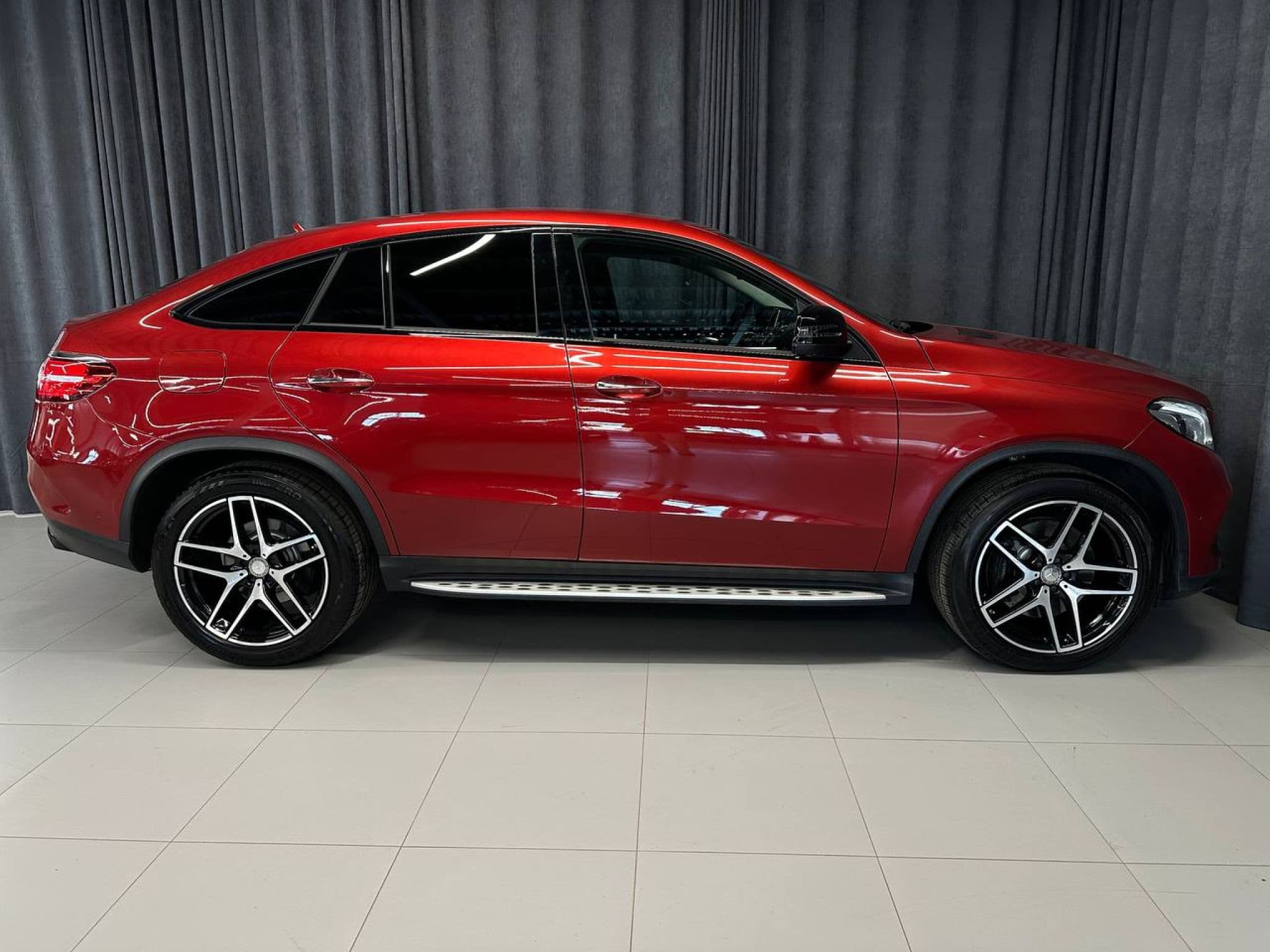 Mercedes-Benz GLE400 Coupe - 5