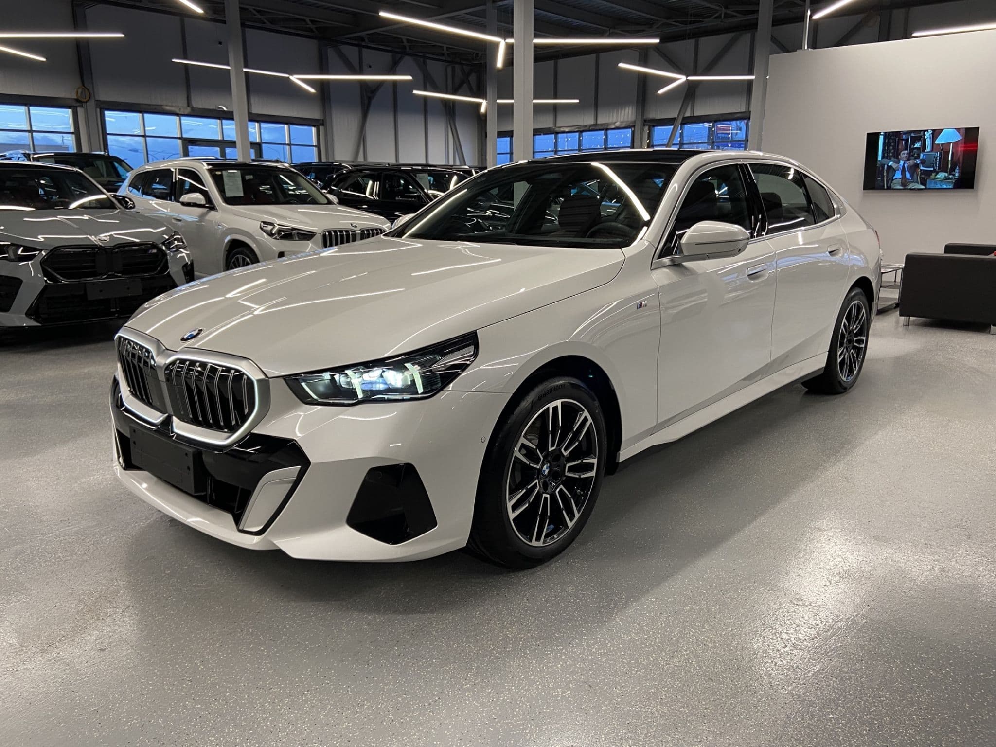 BMW 5 серия - 3