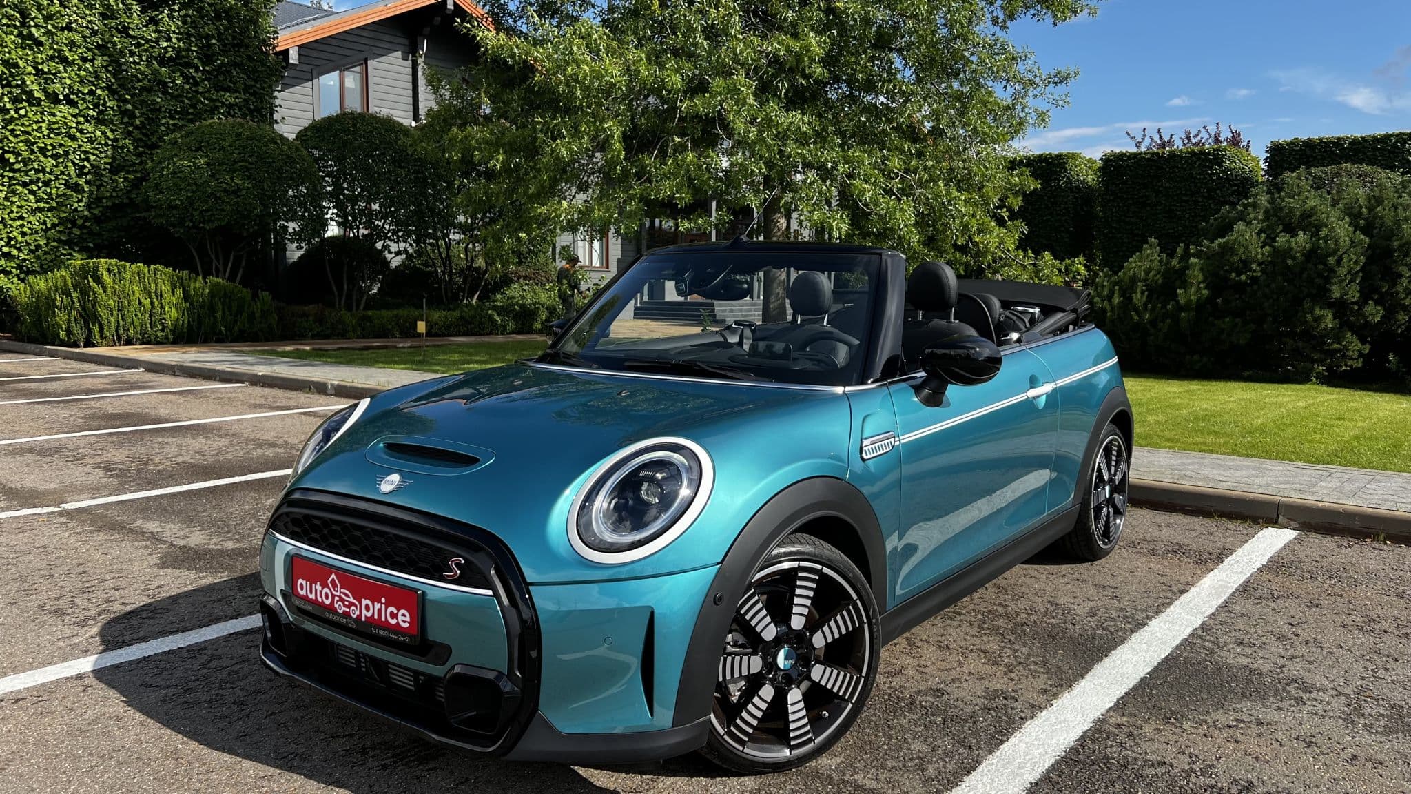 Mini Cabrio - 4