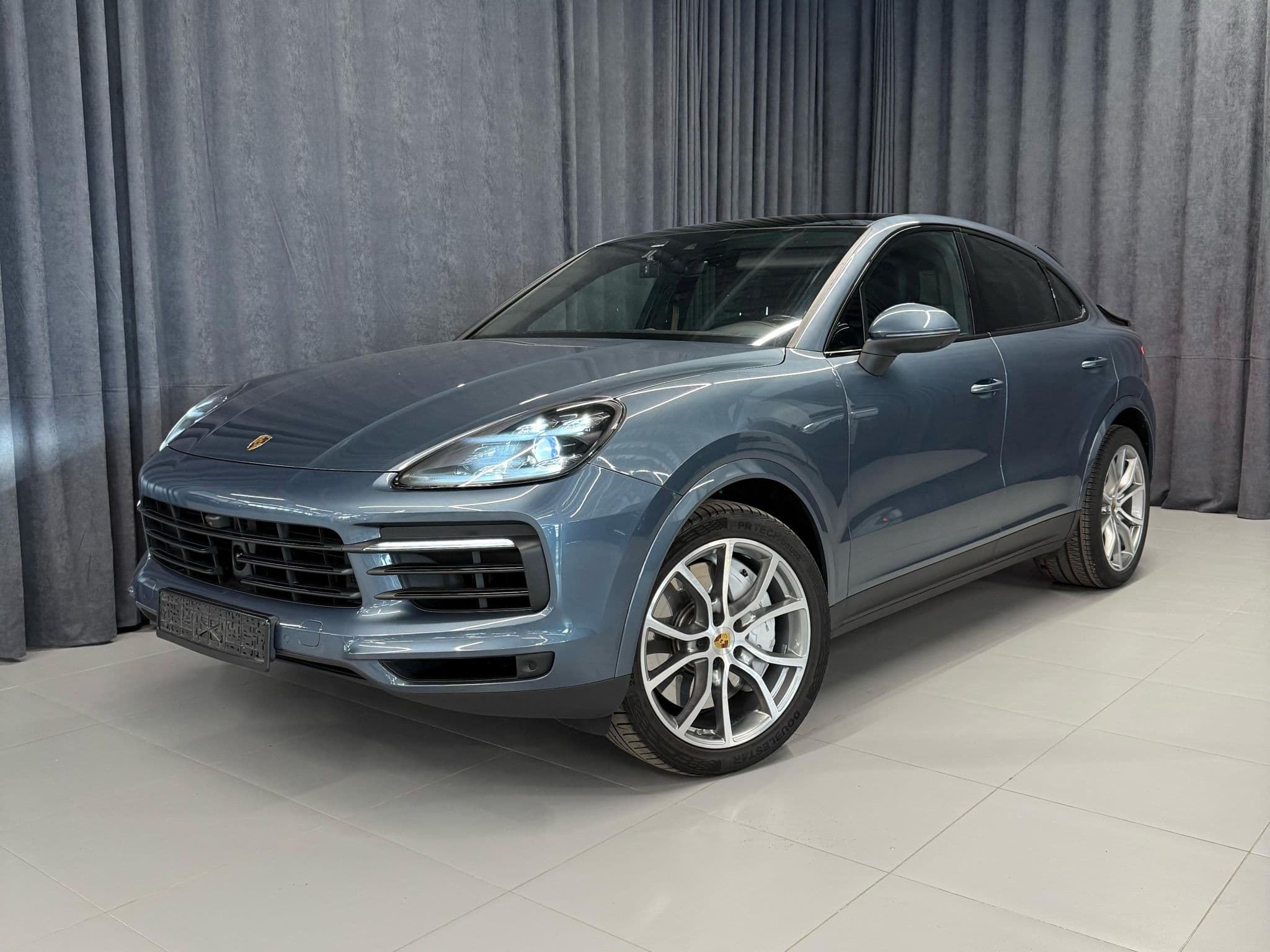 Porsche Cayenne - 4