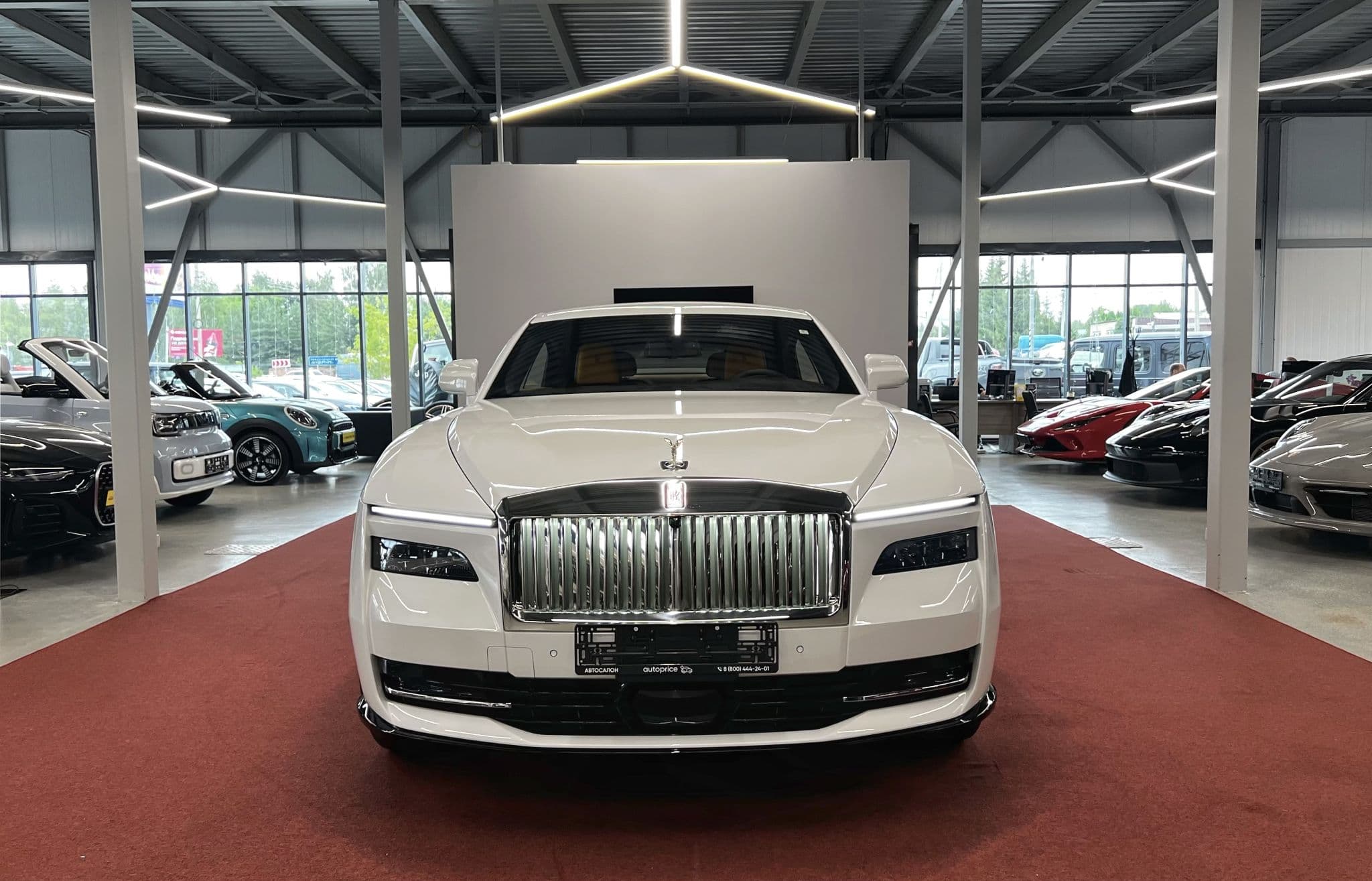 Rolls-Royce Spectre - 1