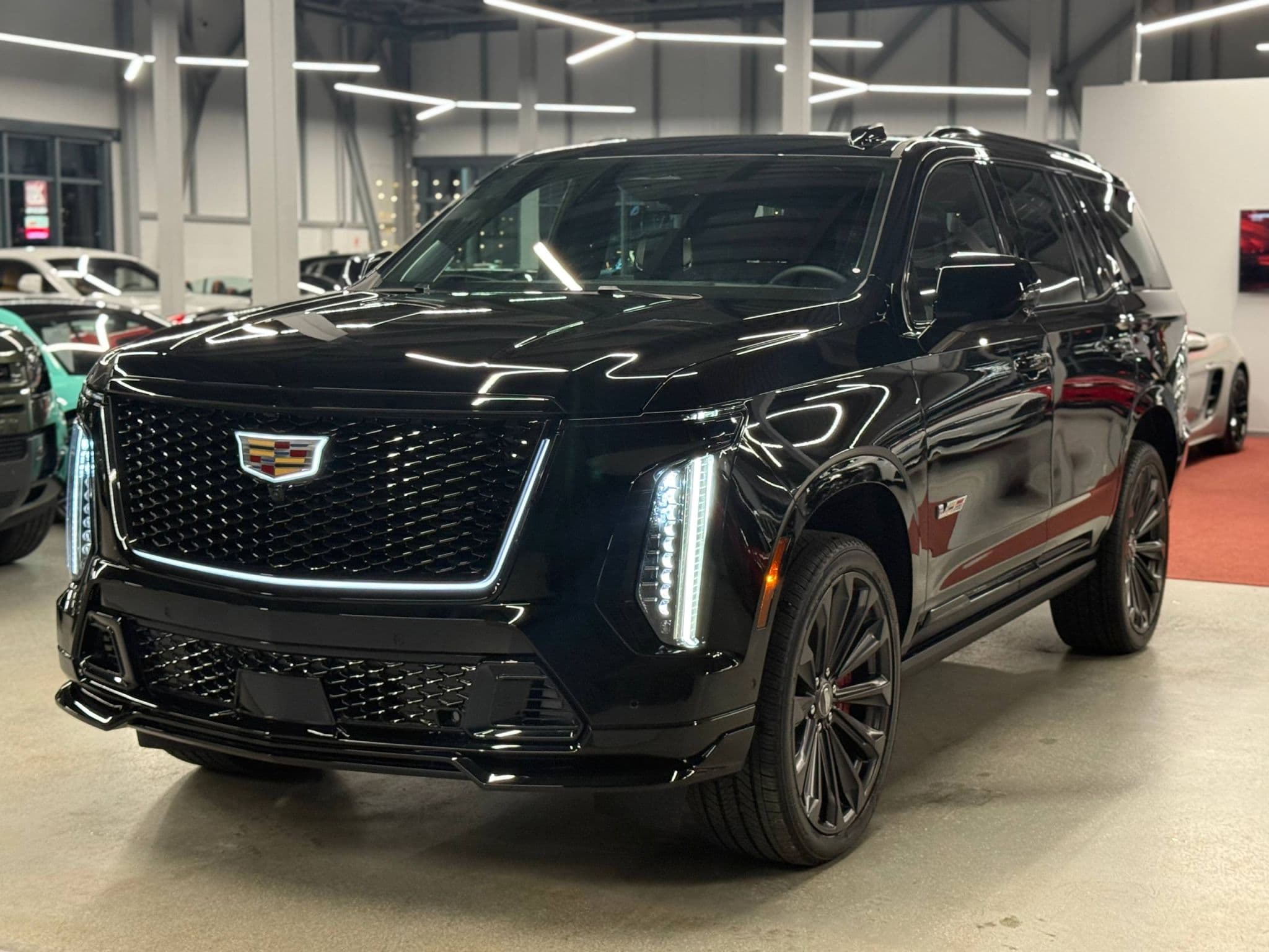 Cadillac Escalade-V - 1
