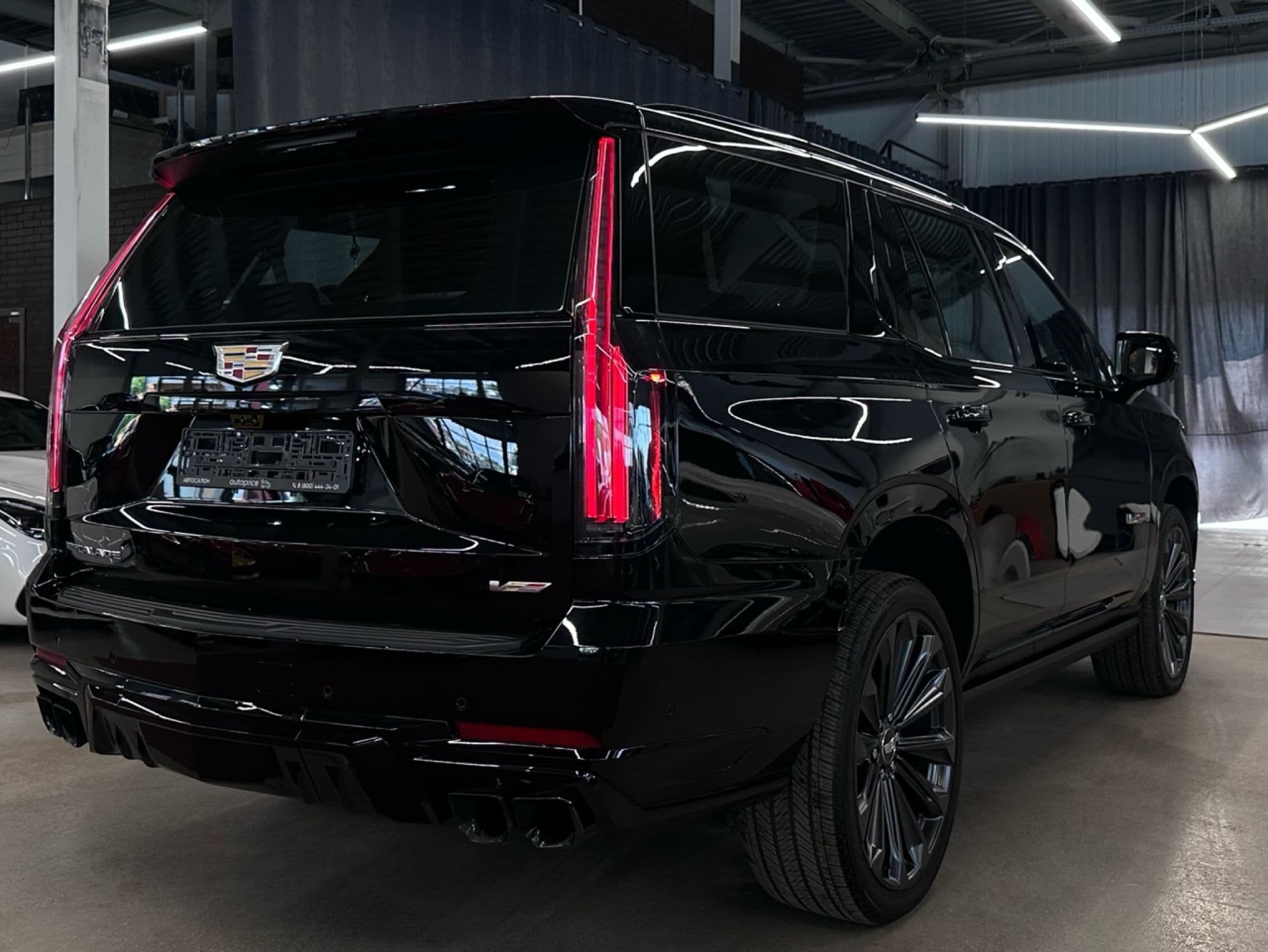 Cadillac Escalade-V - 5