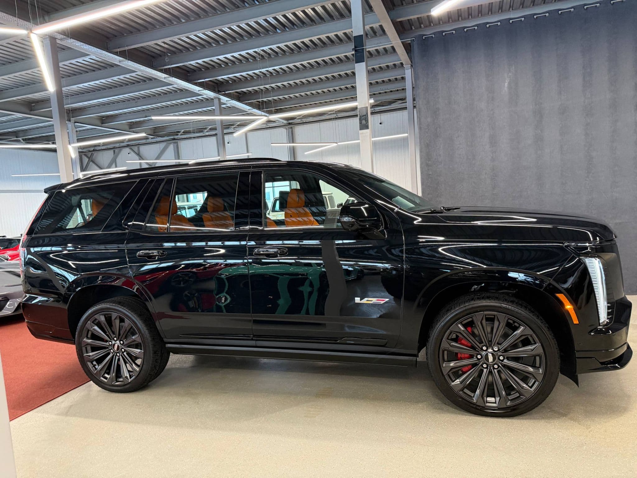 Cadillac Escalade-V - 4