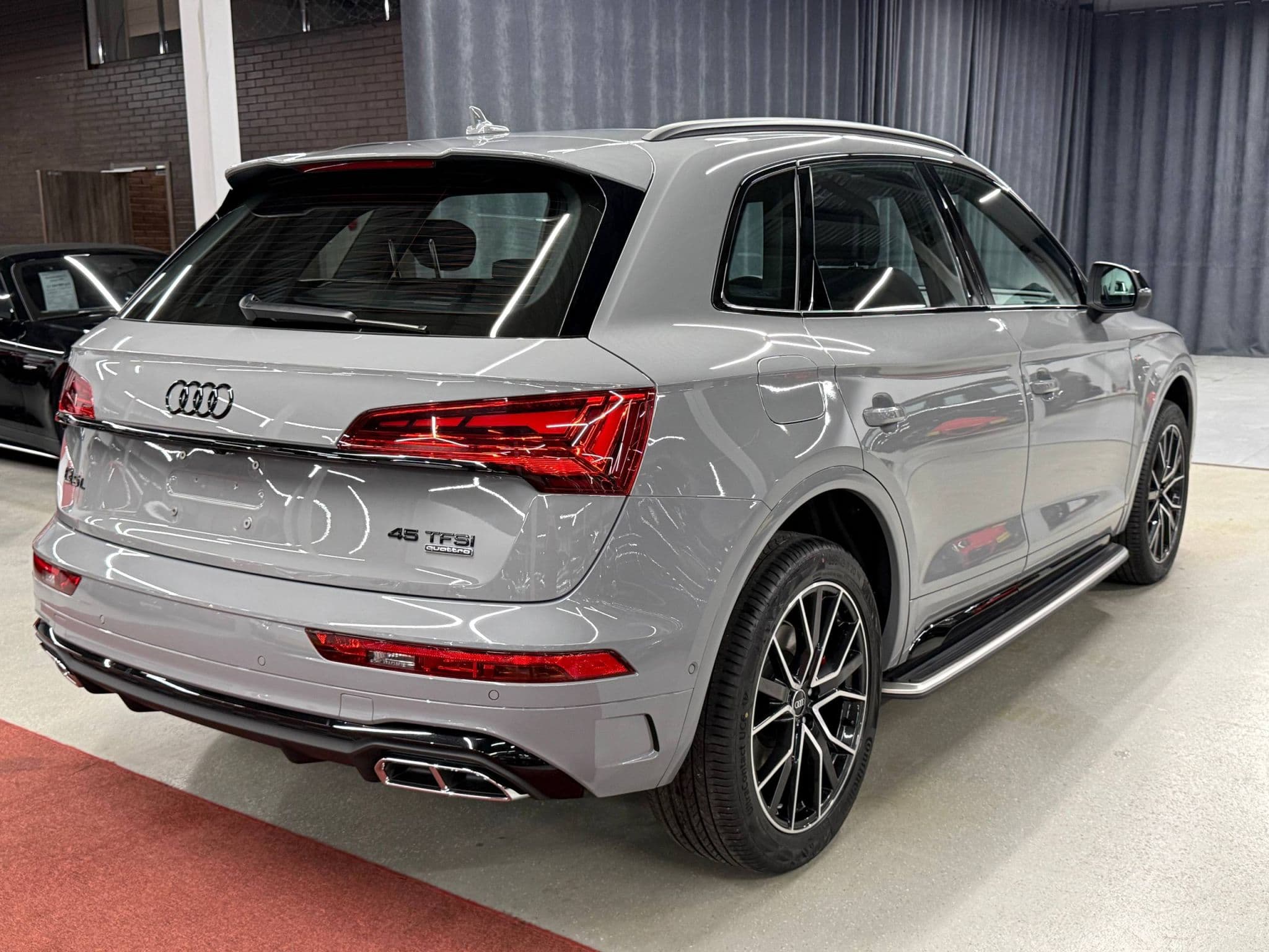 Audi Q5L - 5