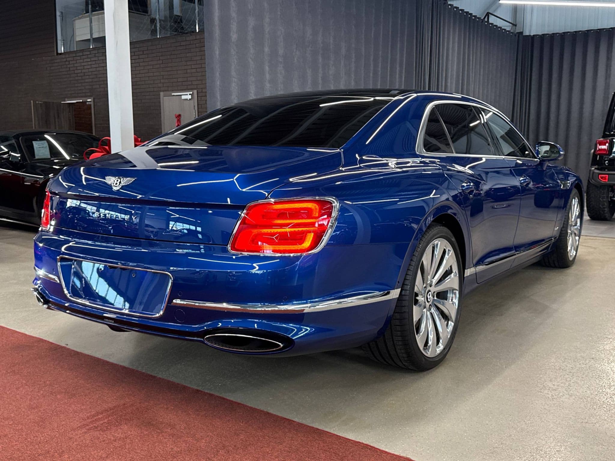Bentley Flying Spur - 5