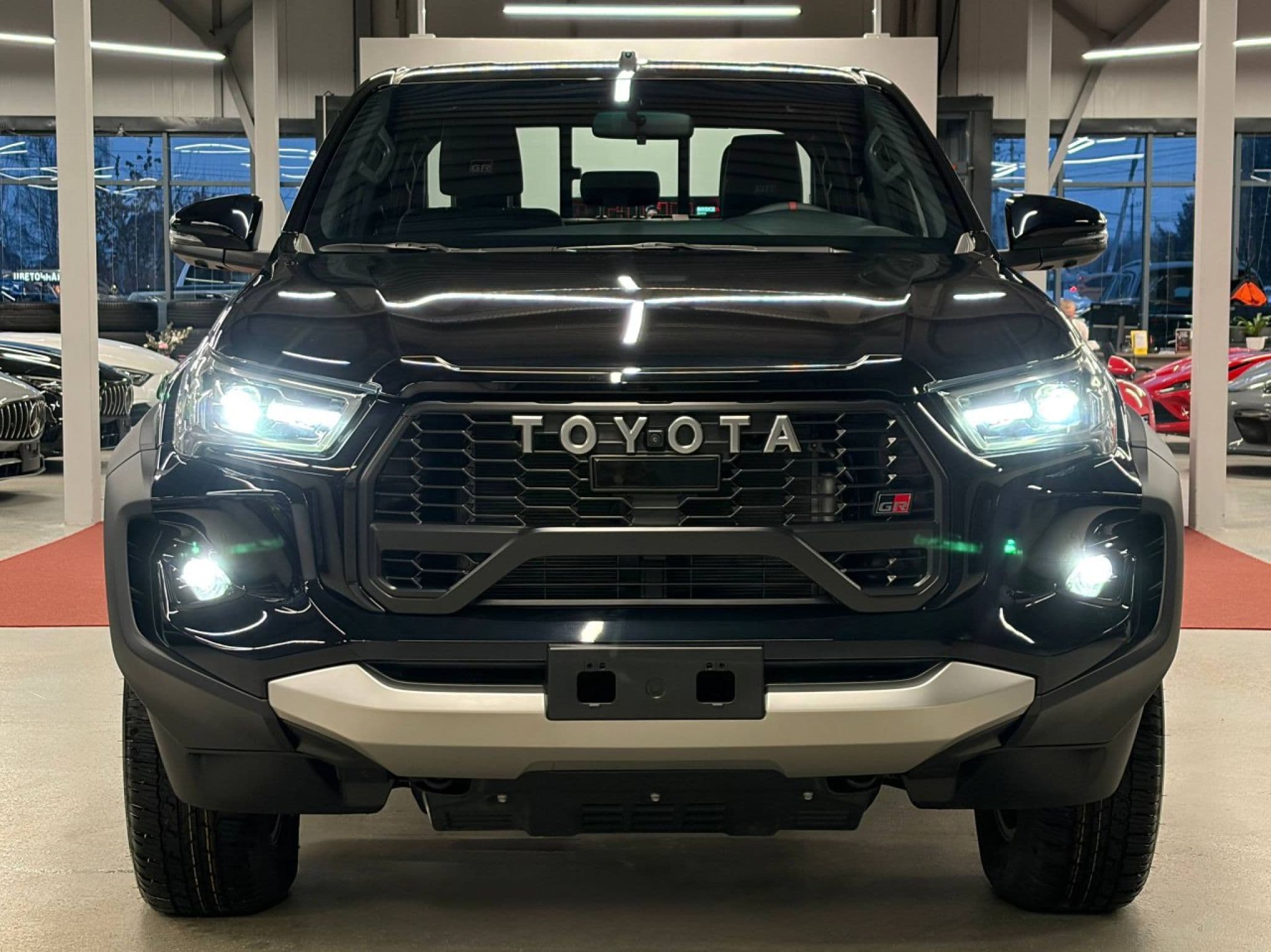 Toyota Hilux - 2