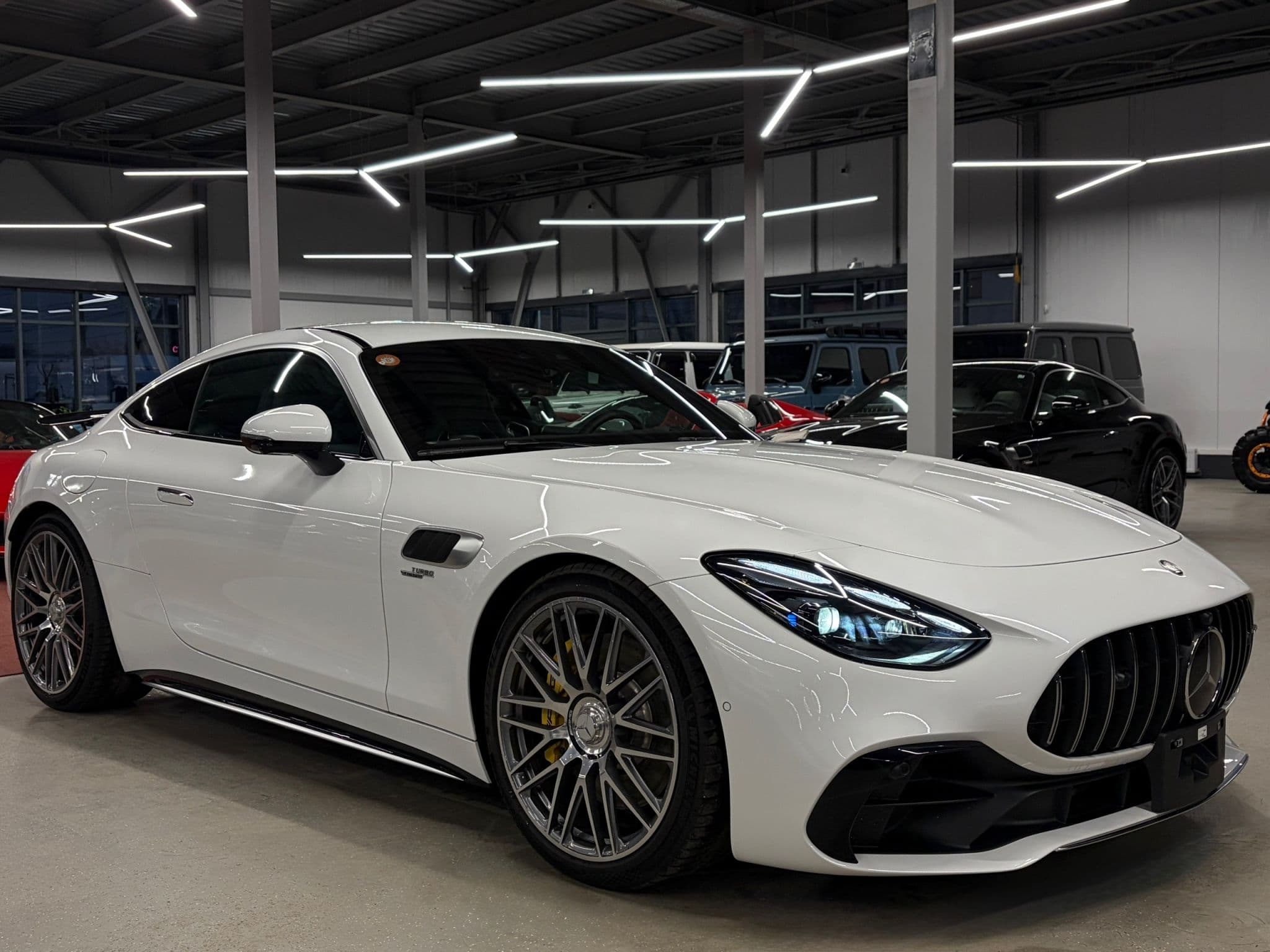 Mercedes-Benz AMG GT - 3