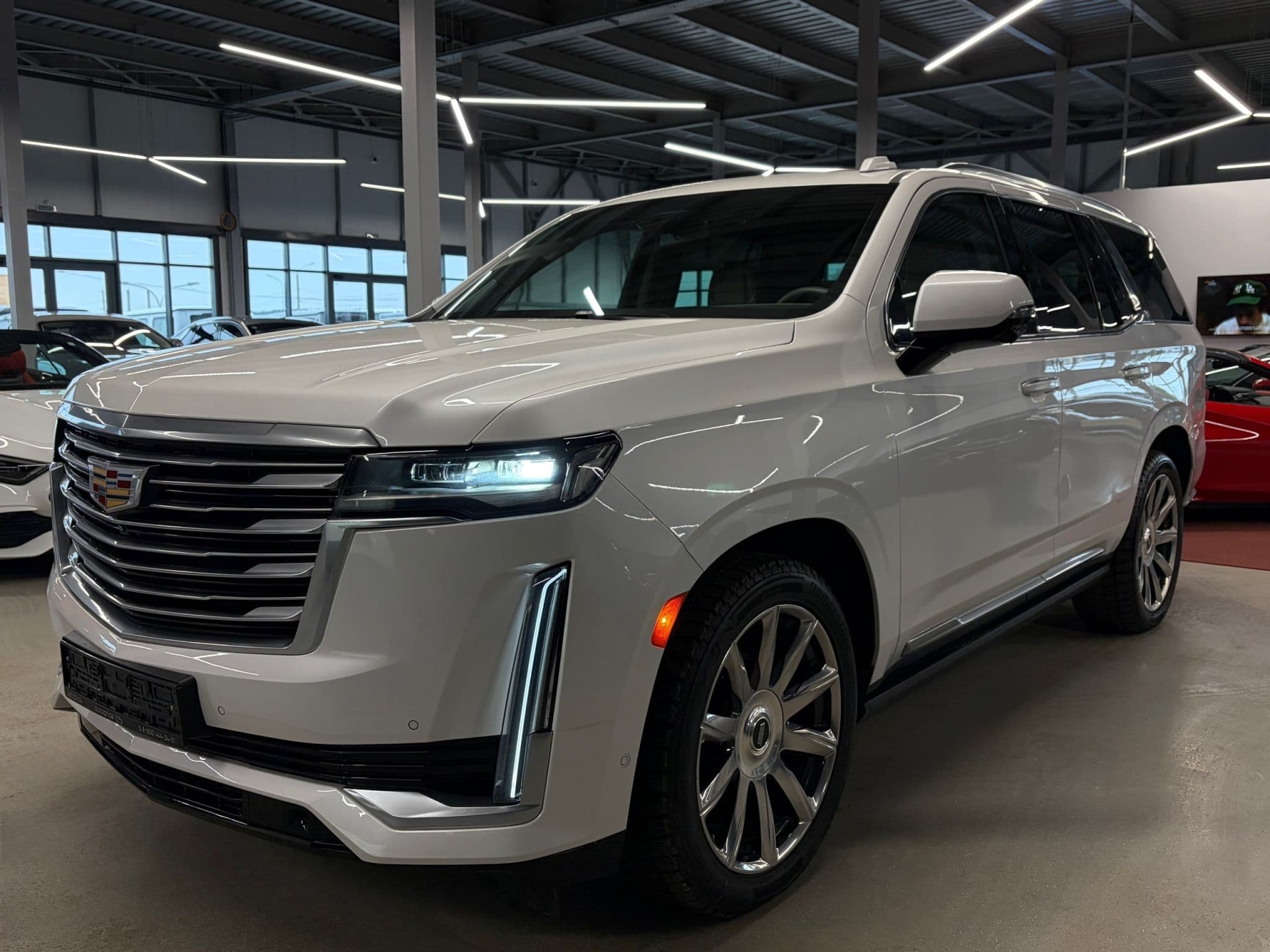 Cadillac Escalade - 1