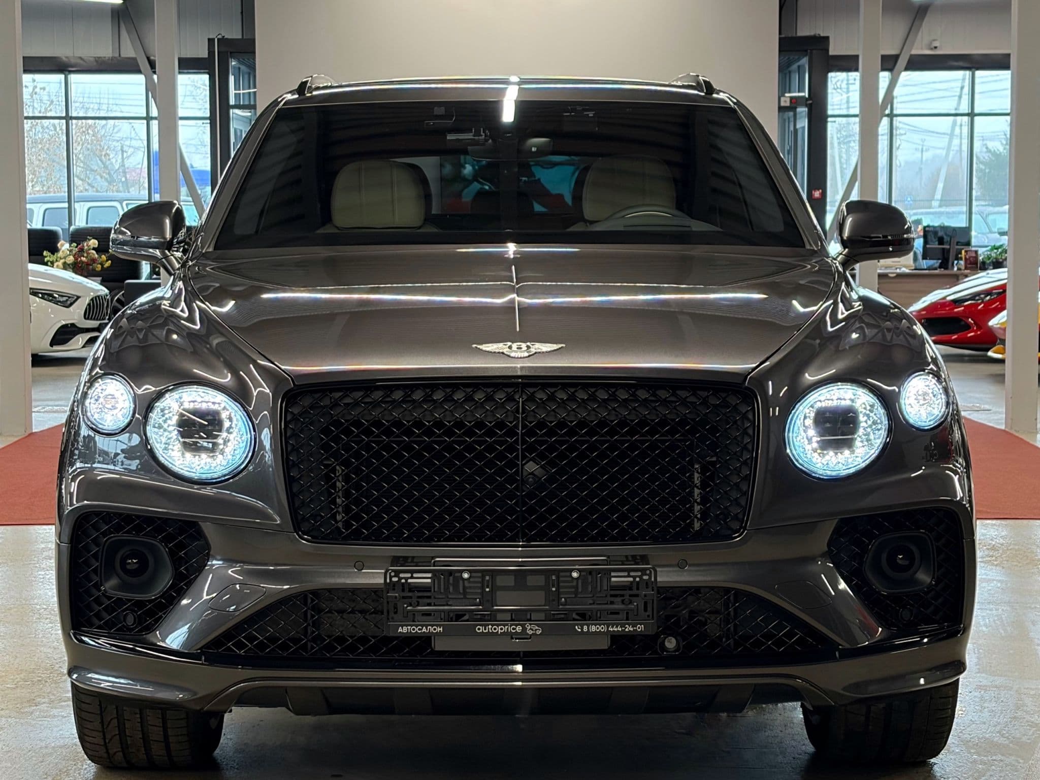Bentley Bentayga - 3