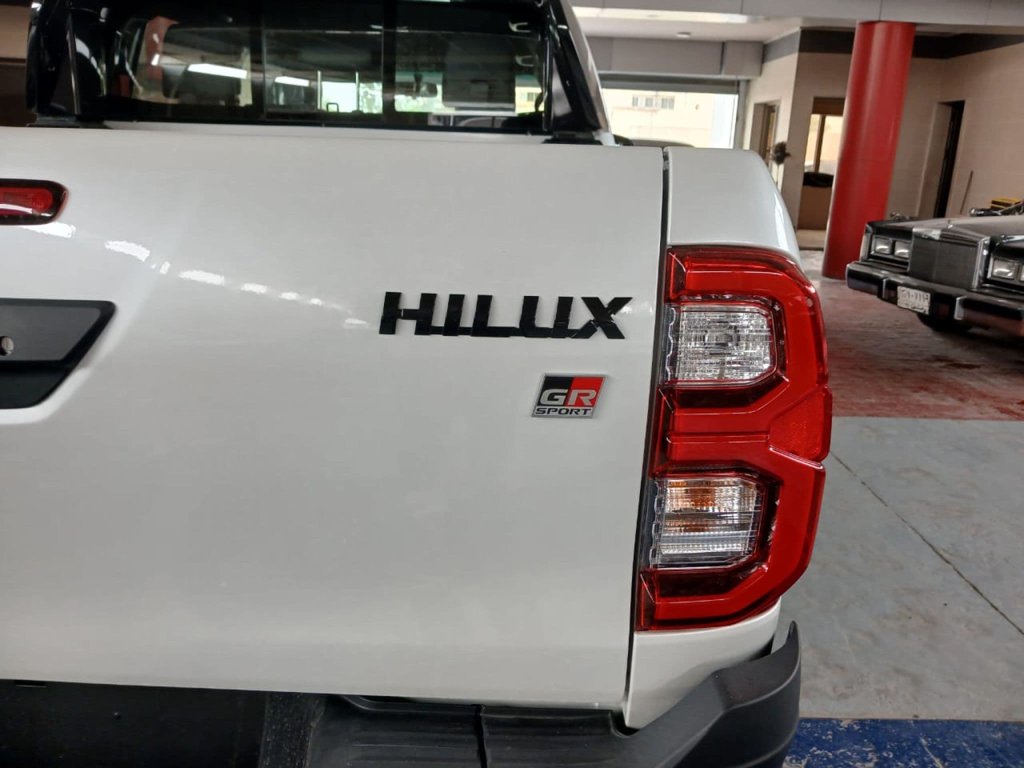 Toyota Hilux - 5