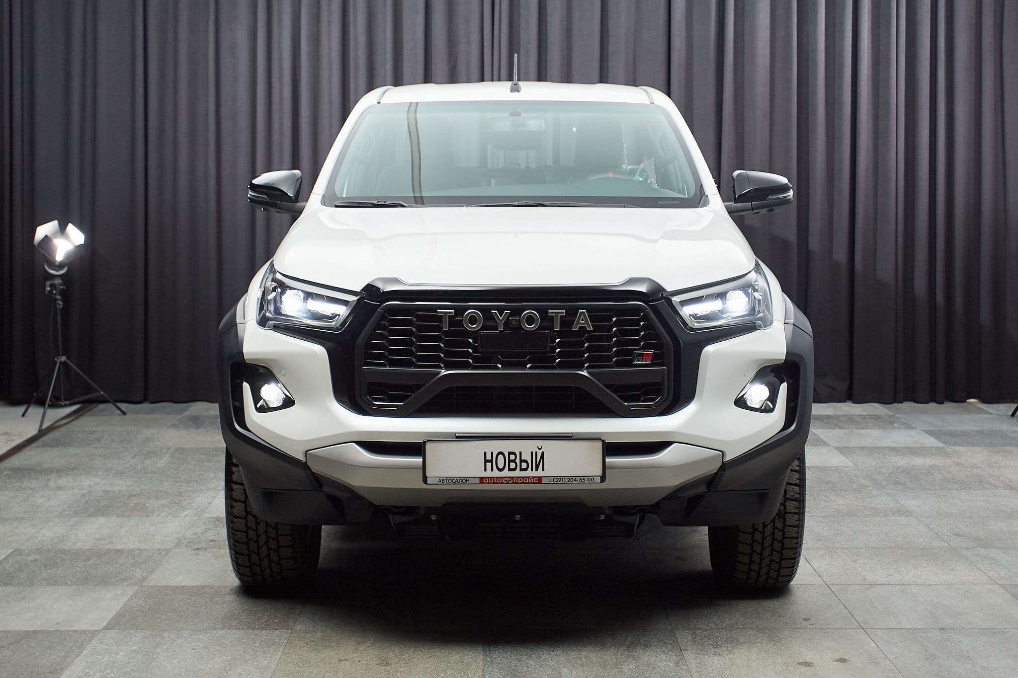 Toyota Hilux - 3