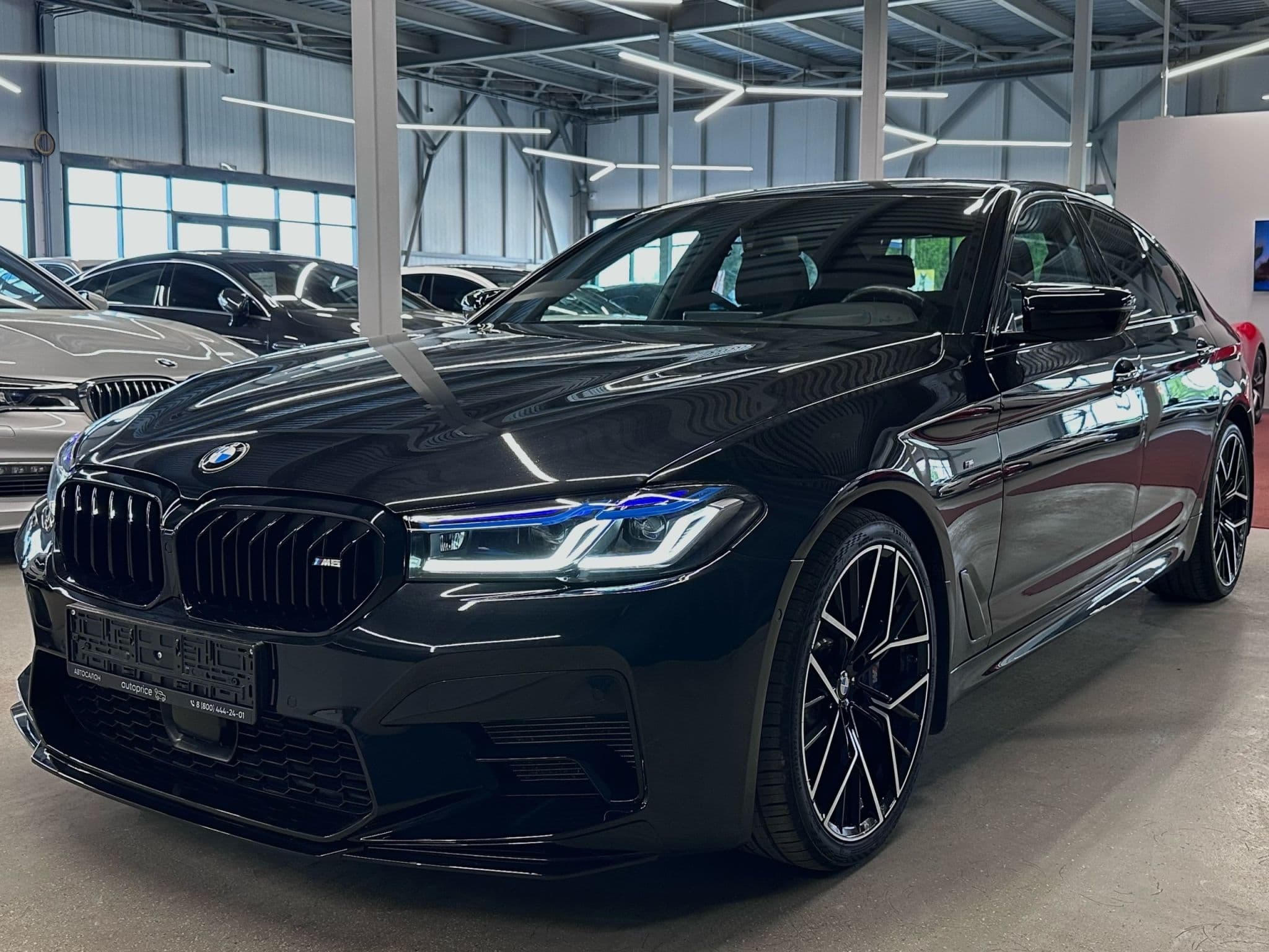 BMW 5 серии - 1