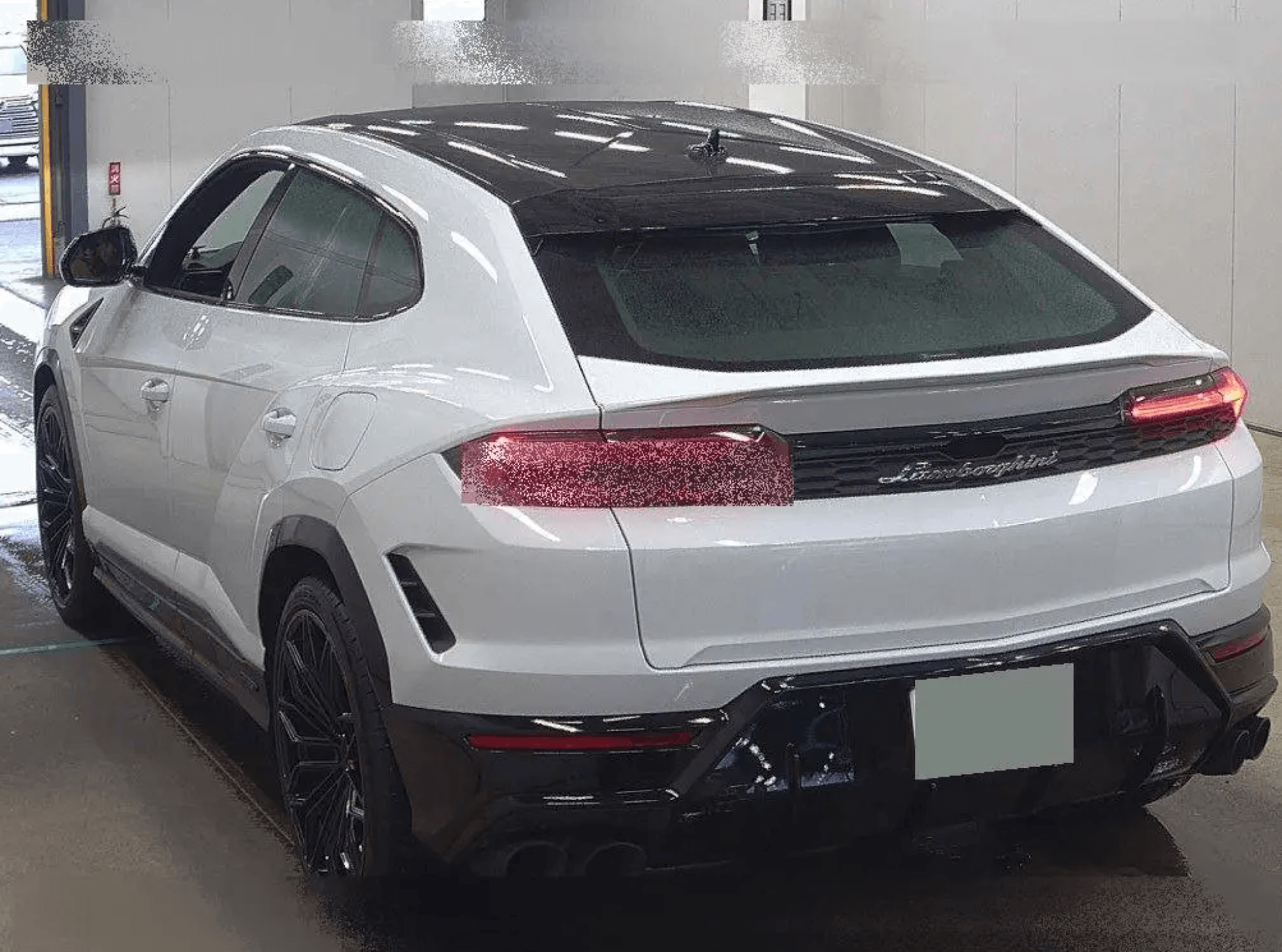 Lamborghini Urus - 2