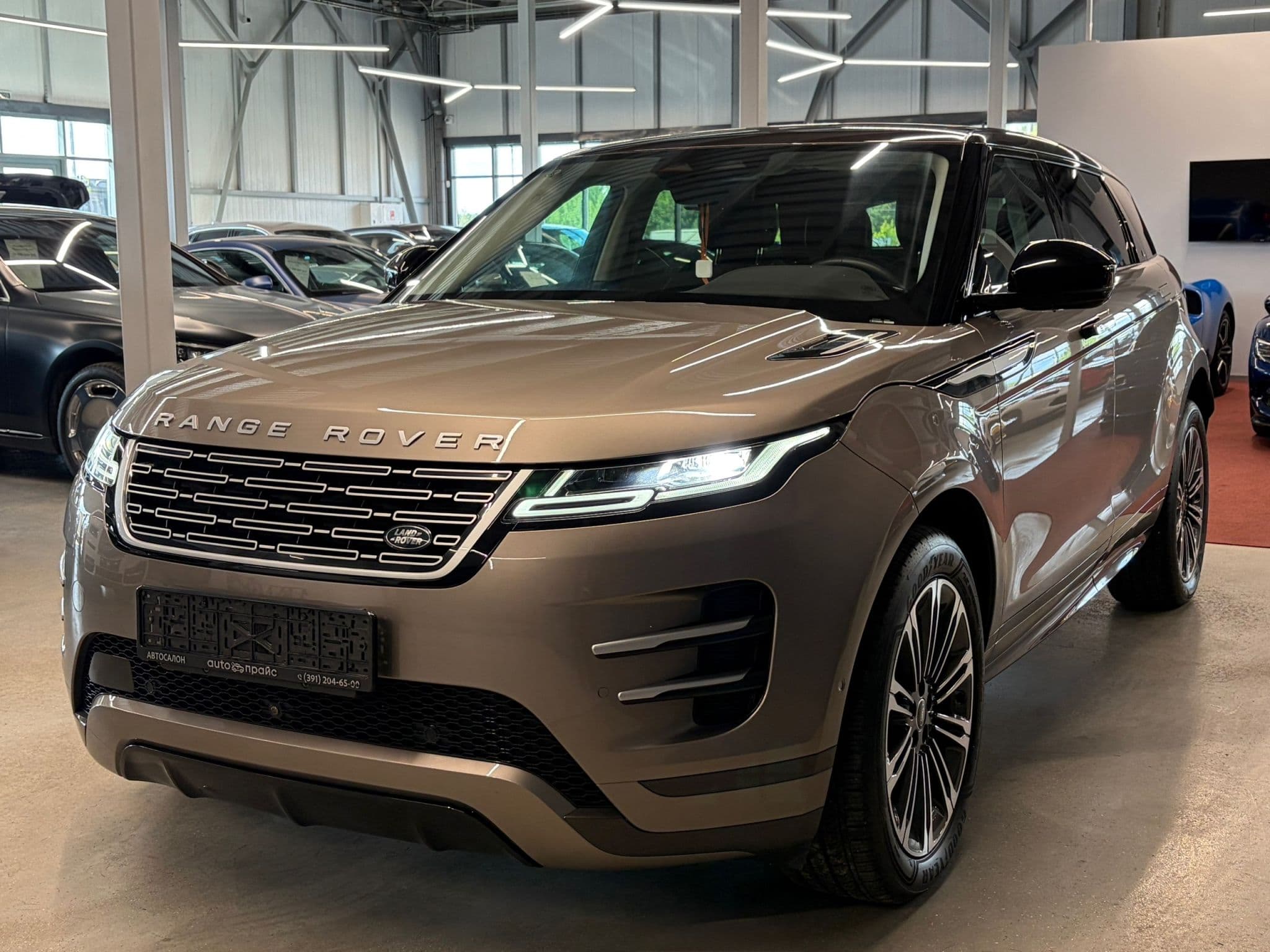 Land Rover Range Rover Evoque - 2