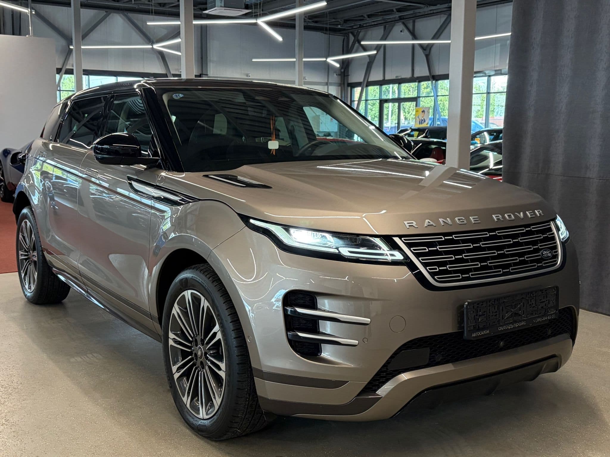 Land Rover Range Rover Evoque - 4