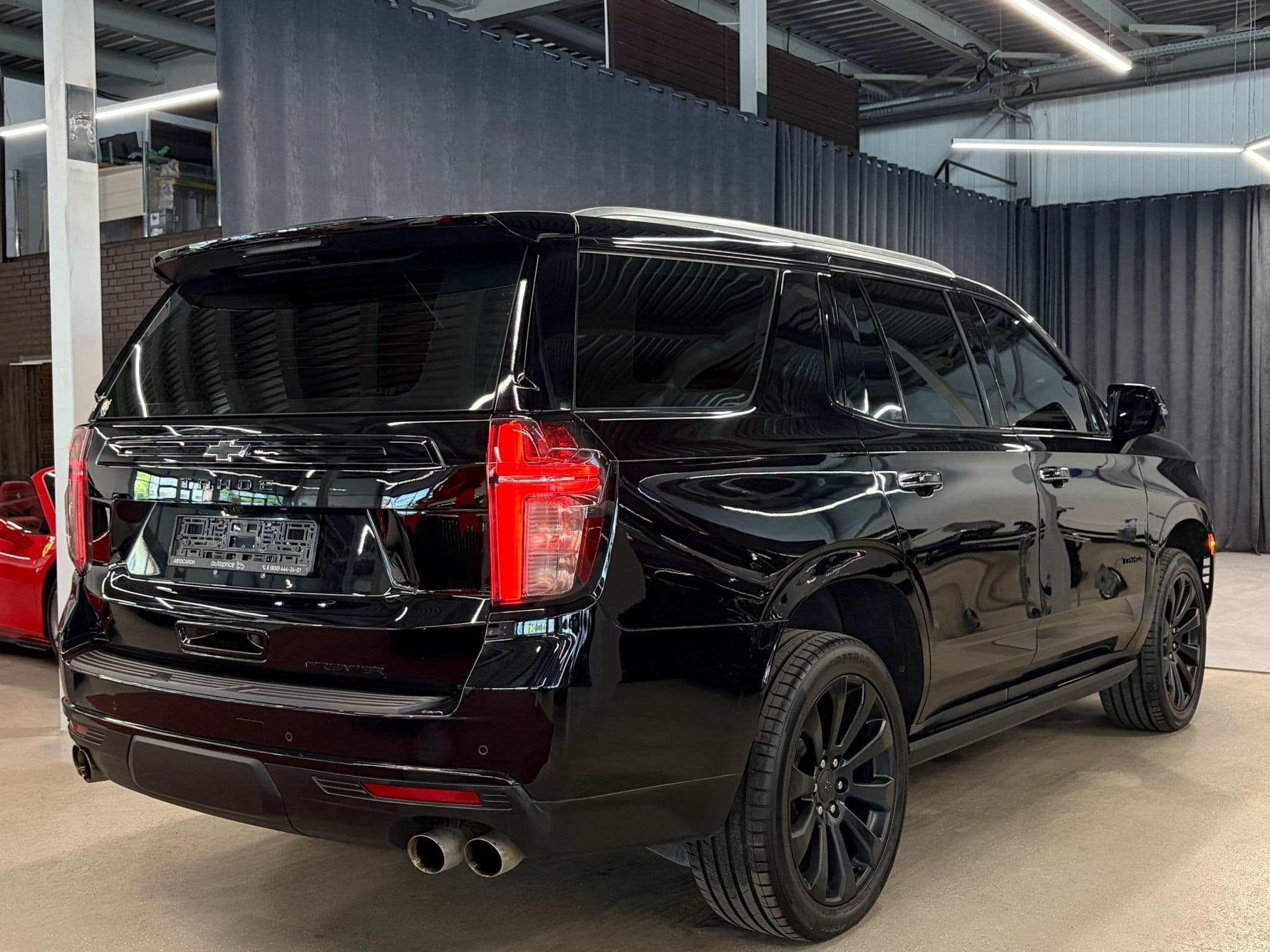 Chevrolet Tahoe - 5