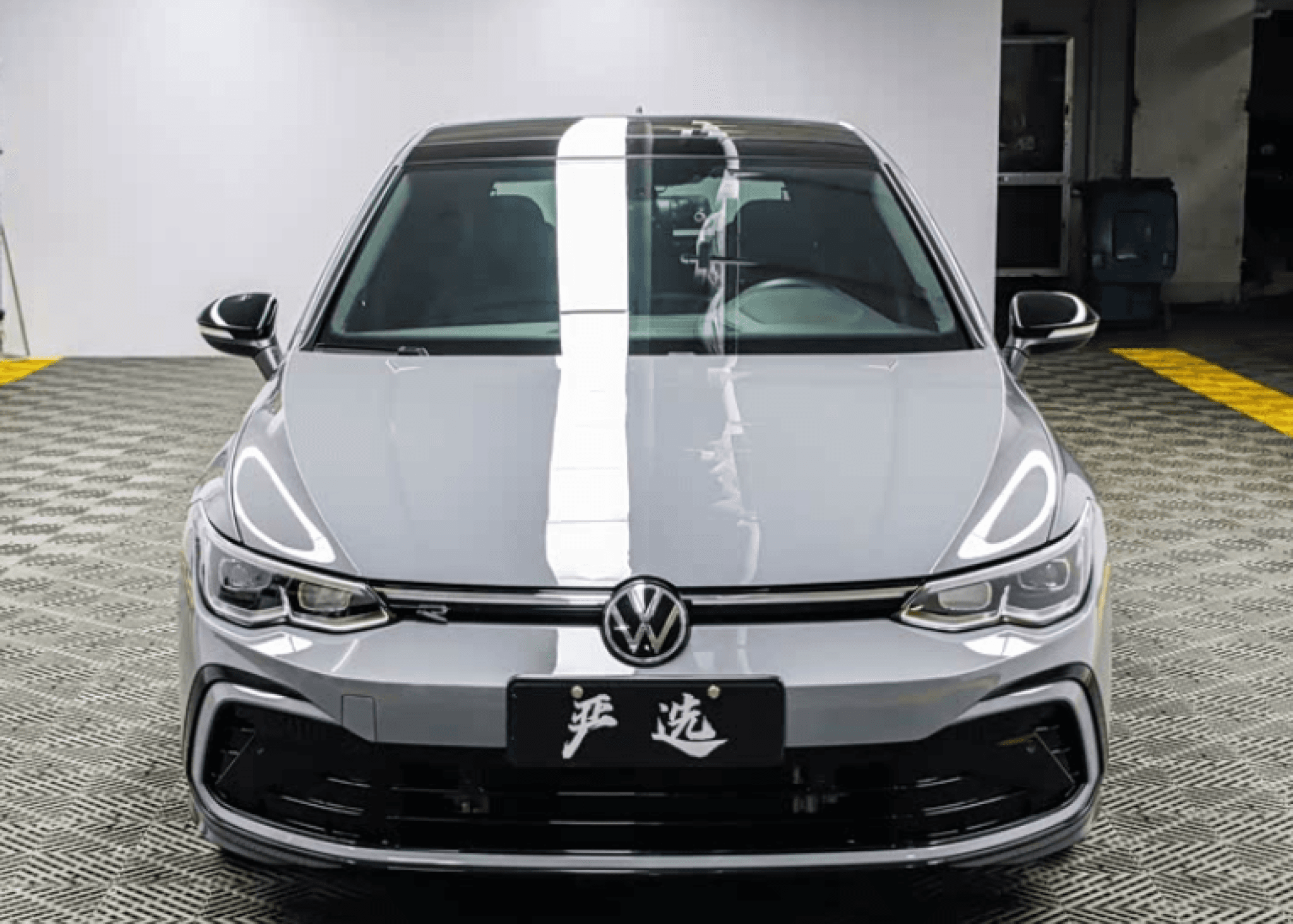Volkswagen Golf - 2