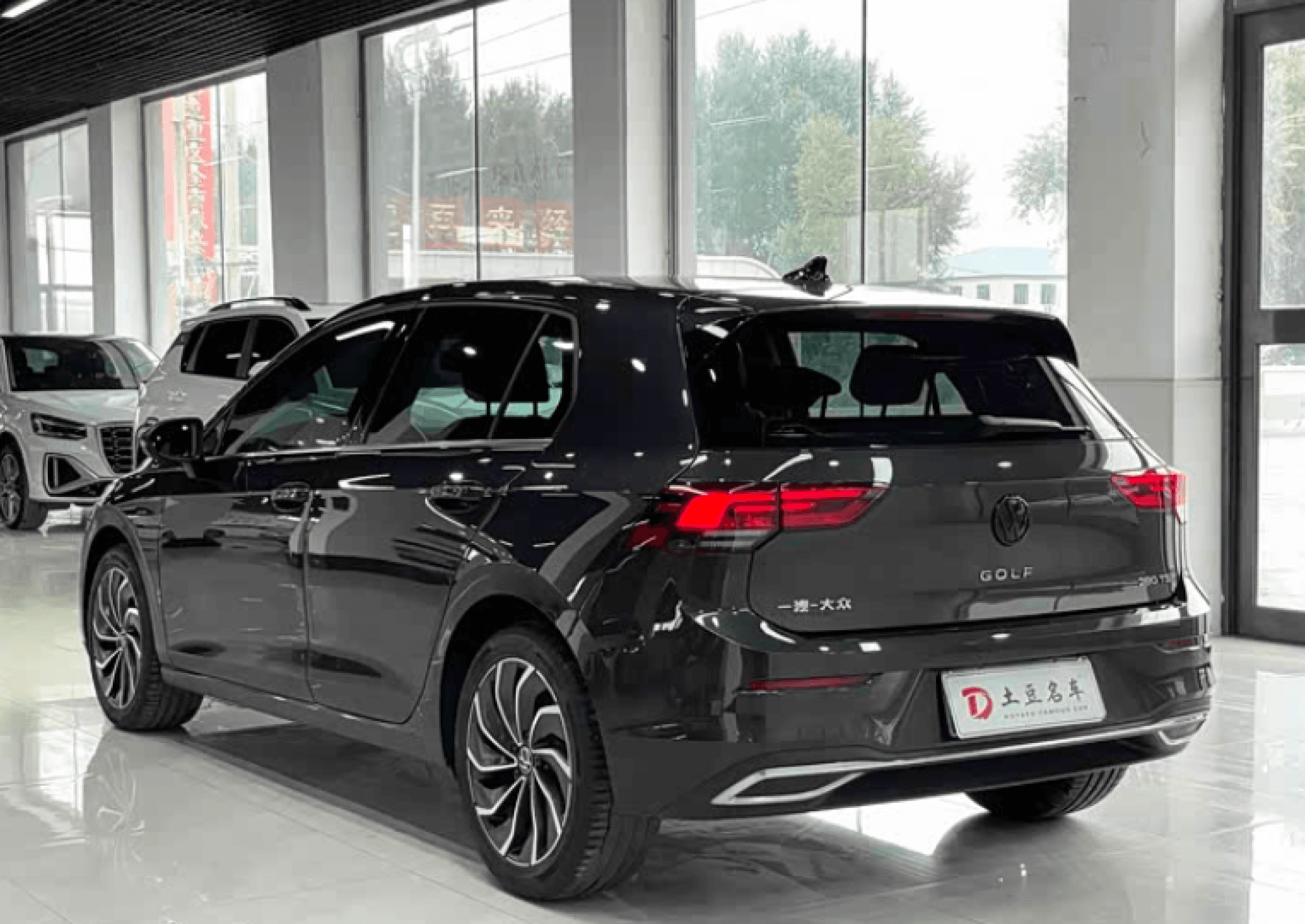 Volkswagen Golf - 3
