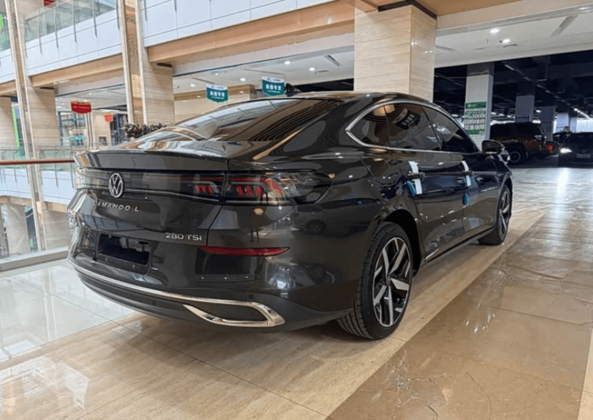 Volkswagen Lamando - 3