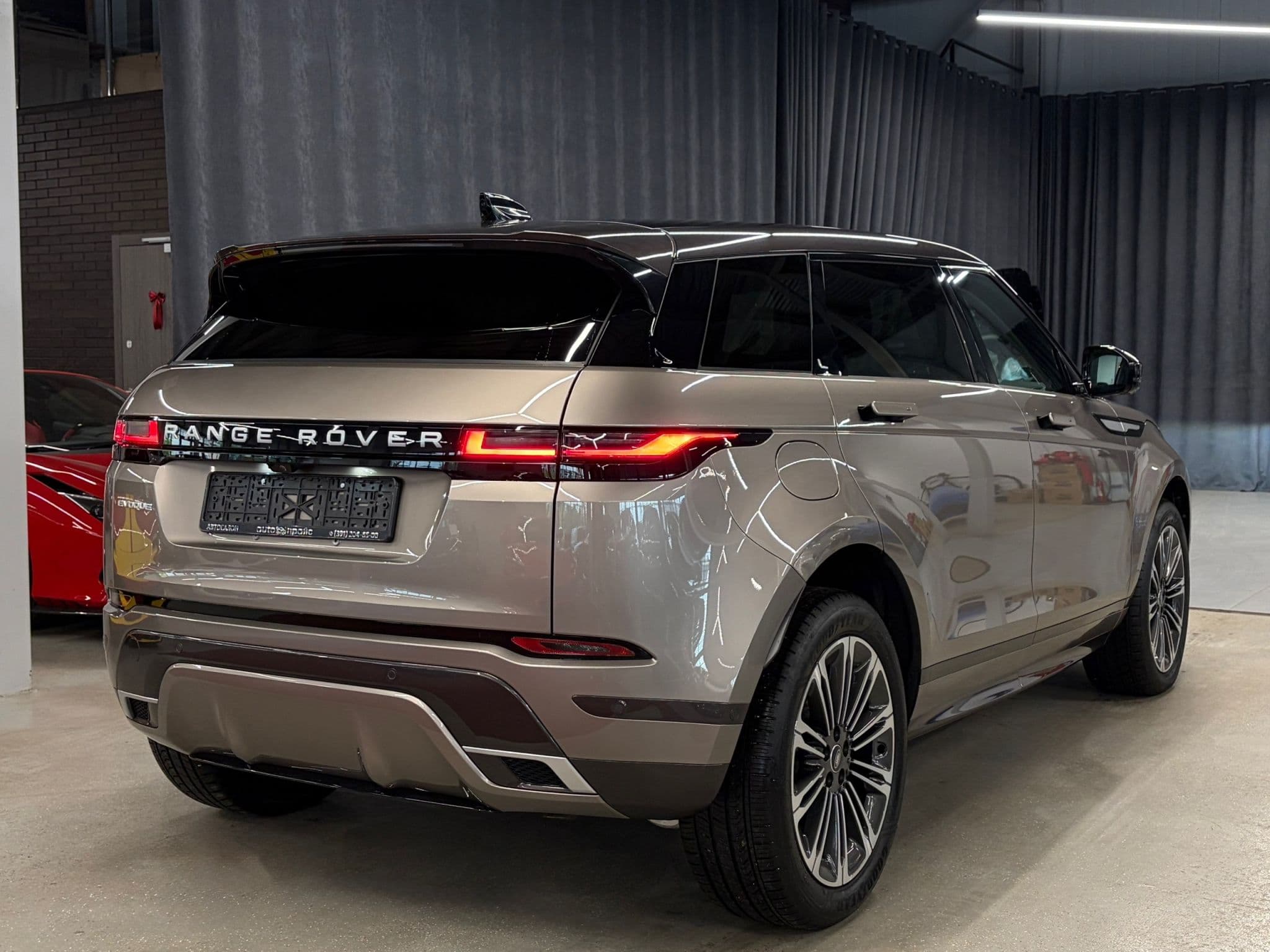Land Rover Range Rover Evoque - 5