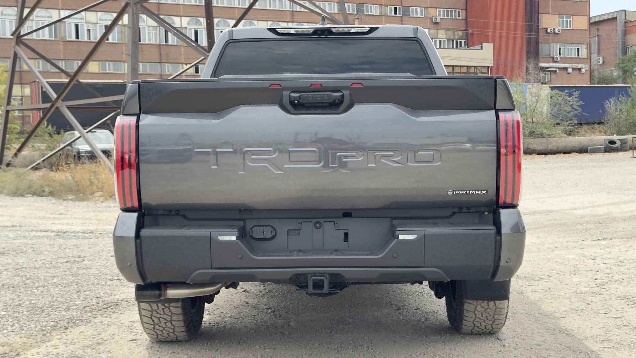 Toyota Tundra - 3