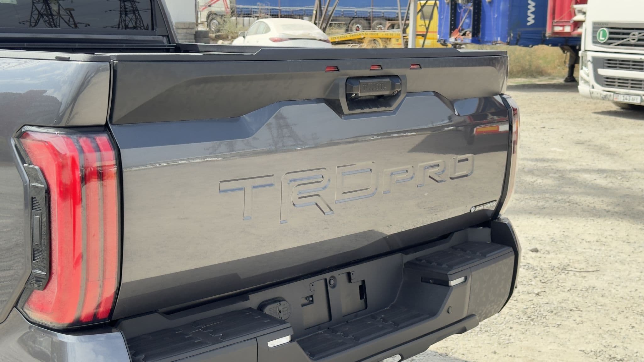 Toyota Tundra - 5