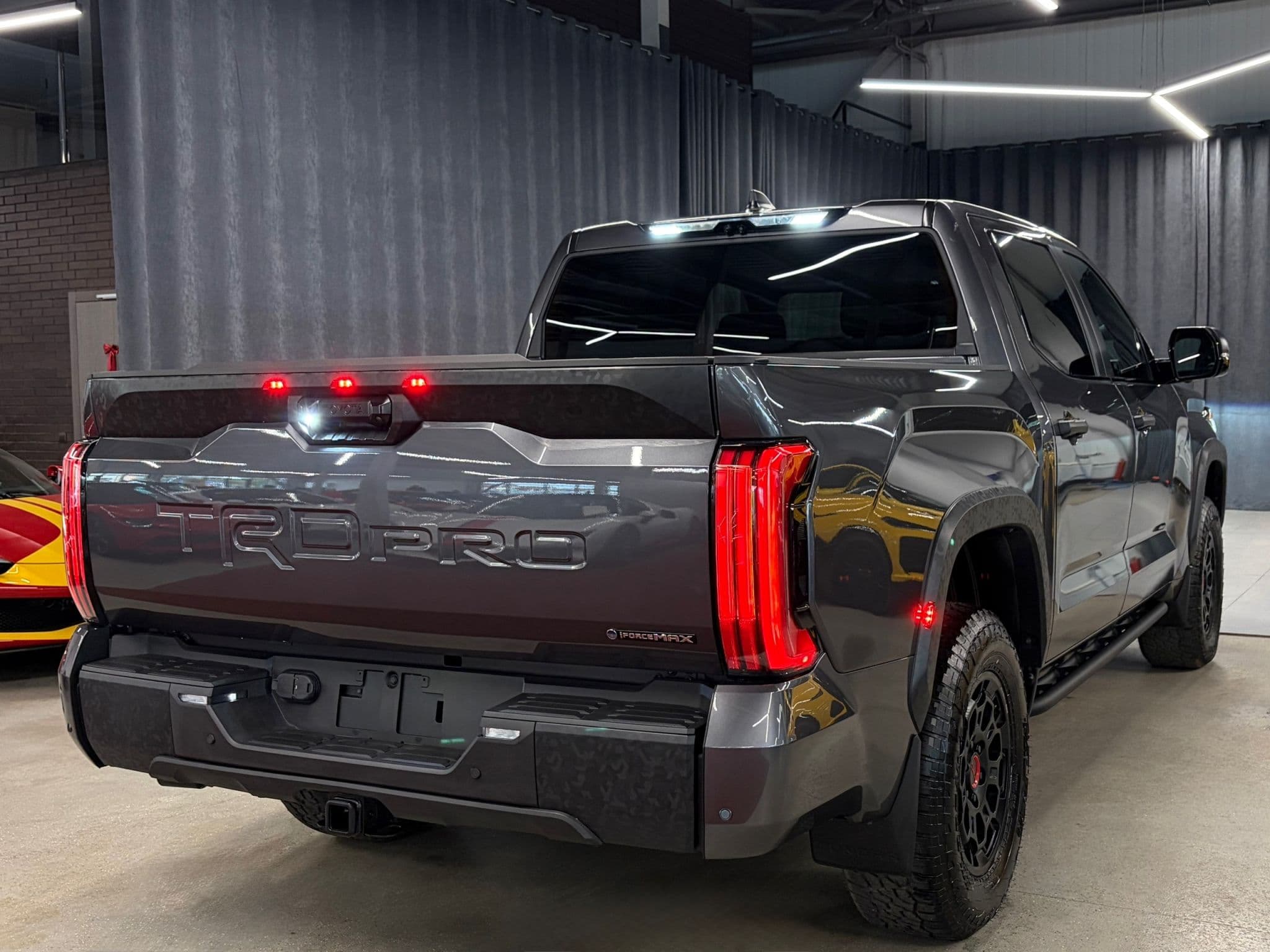 Toyota Tundra - 5