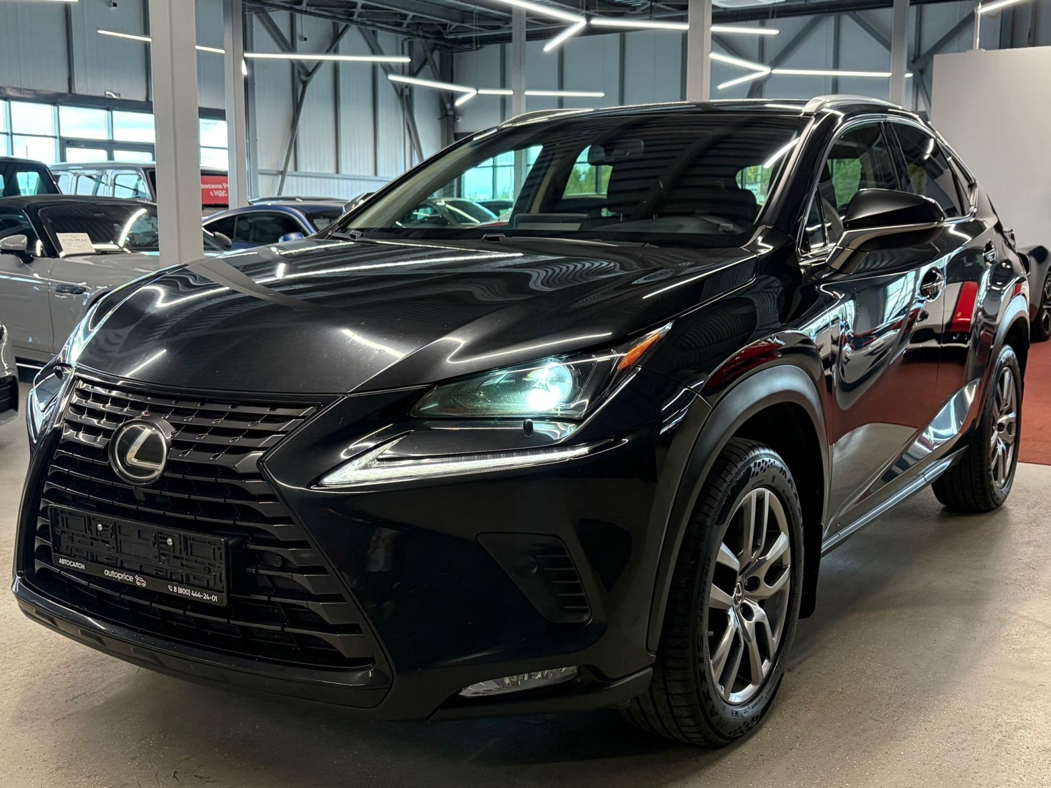 Lexus NX - 2