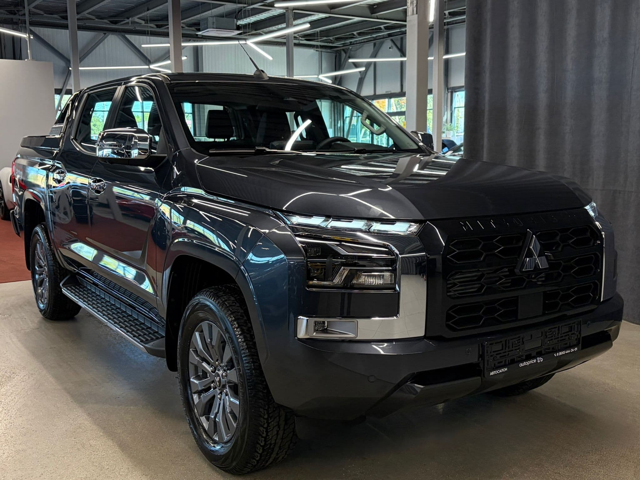 Mitsubishi L200 - 4