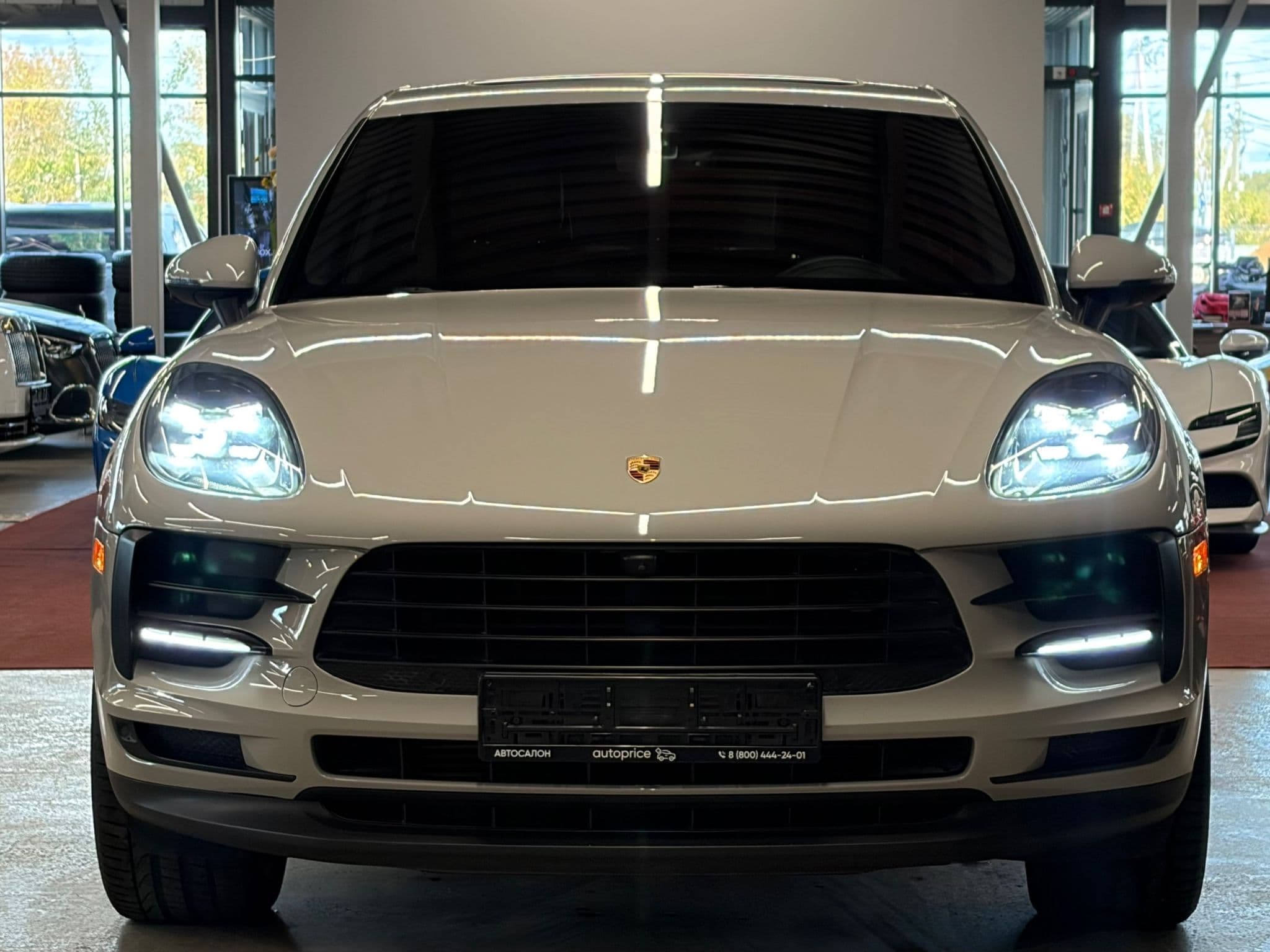 Porsche Macan - 3