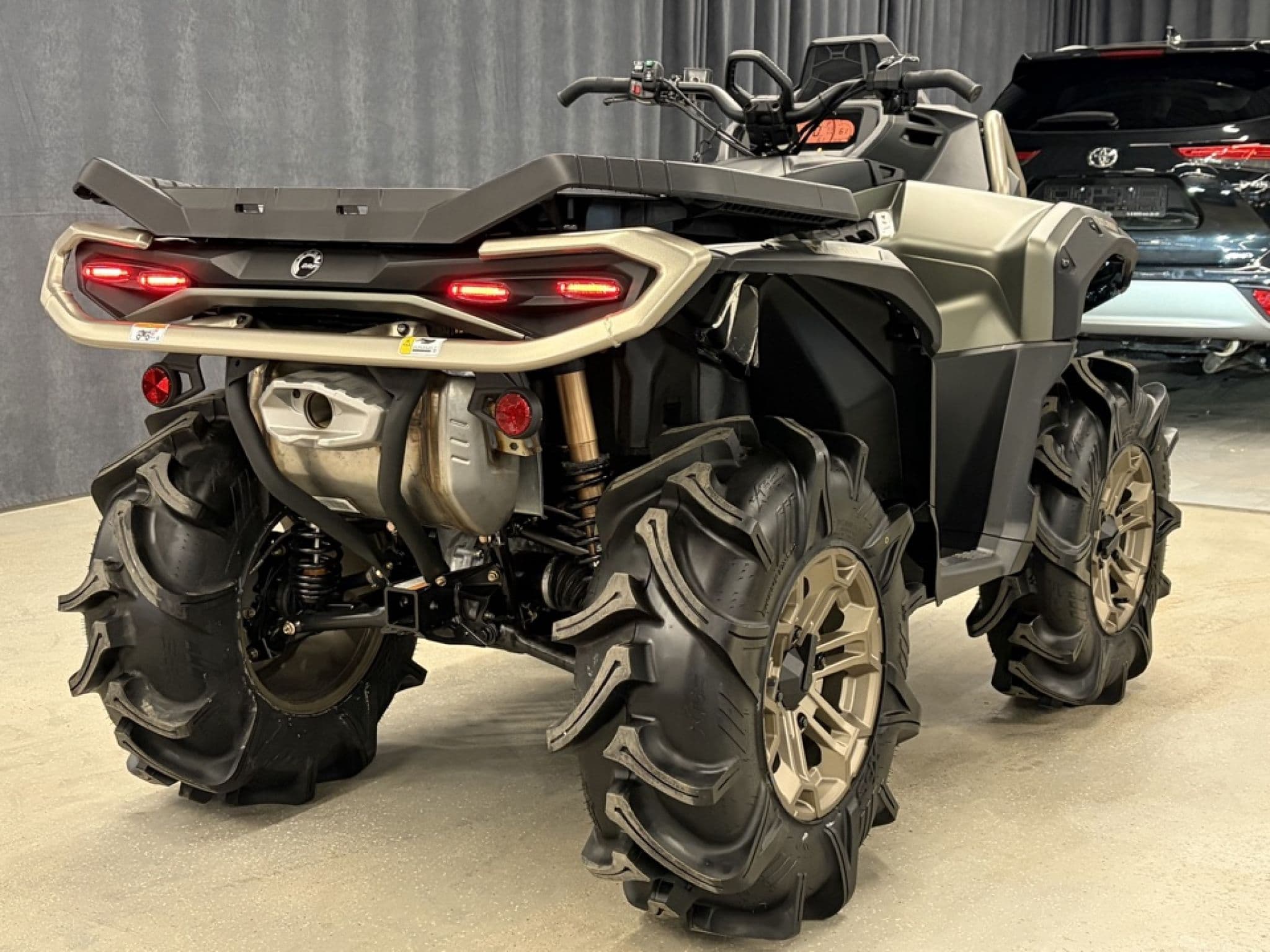 BRP Can-Am Outlander XMR 1000 EFI - 4