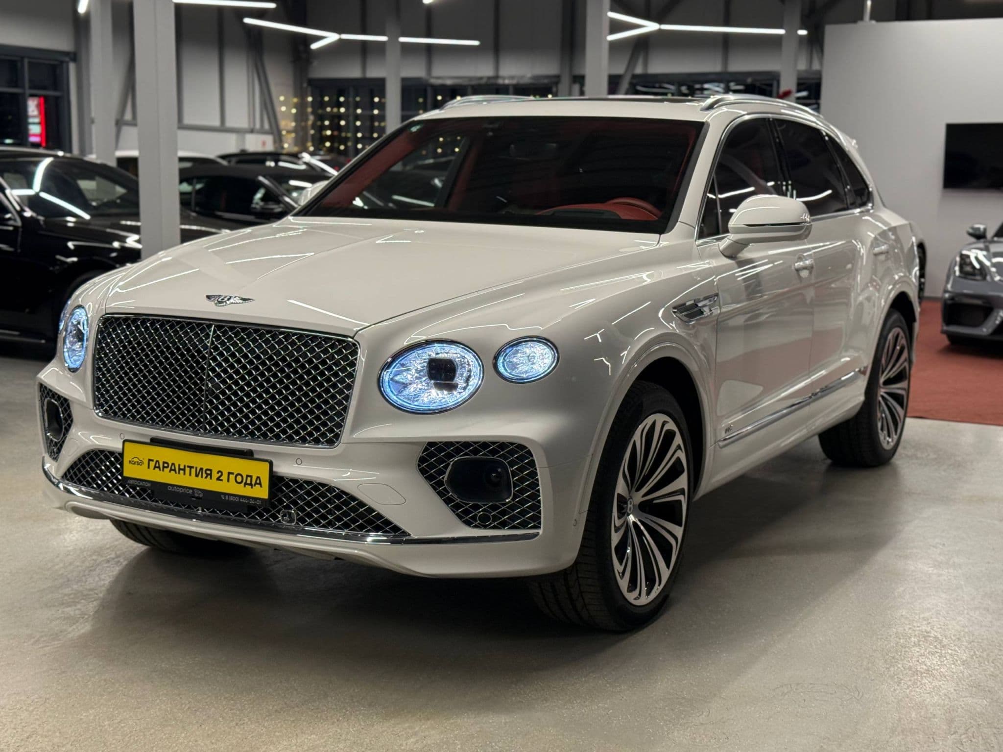 Bentley Bentayga - 3