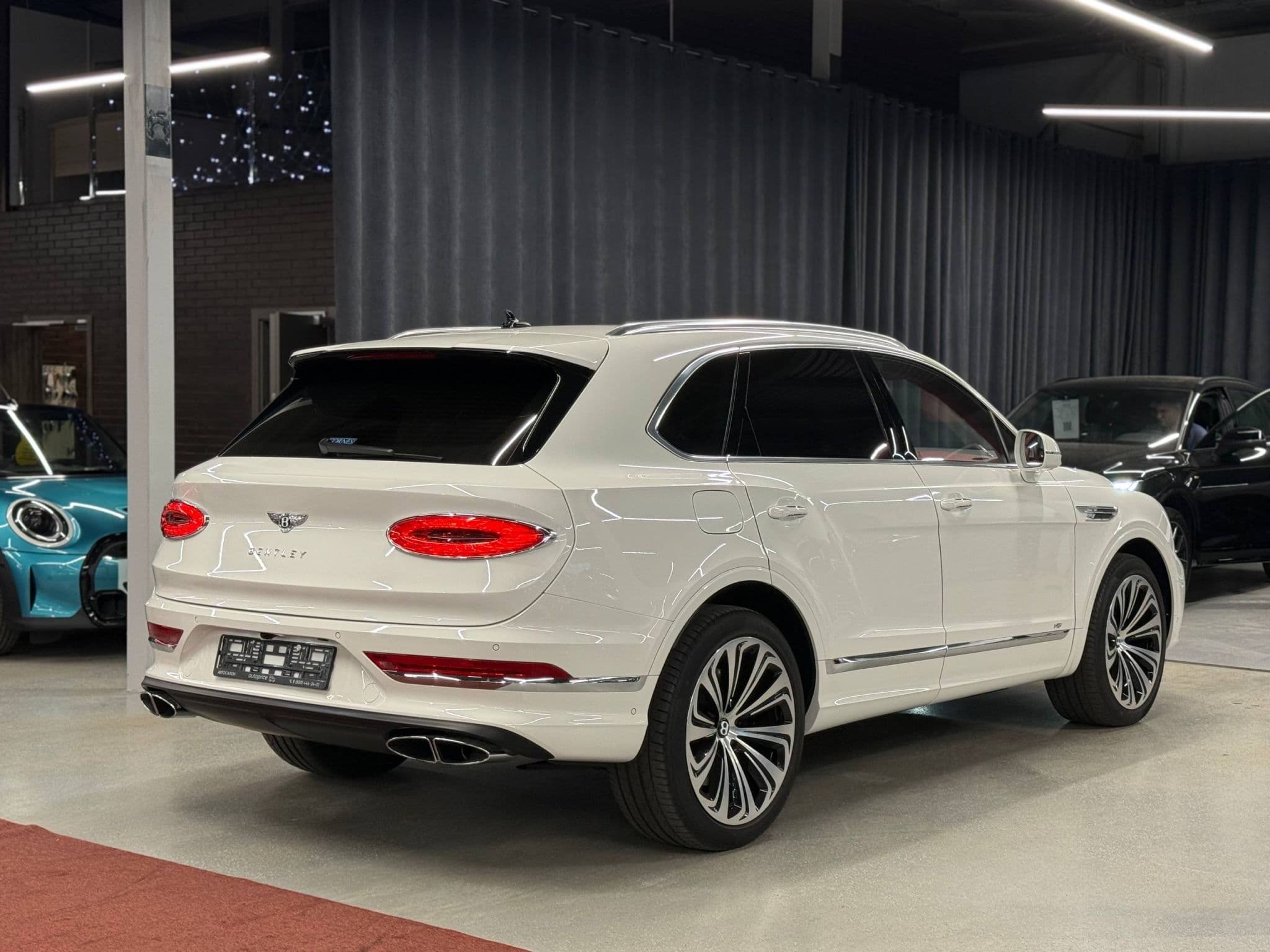 Bentley Bentayga - 5