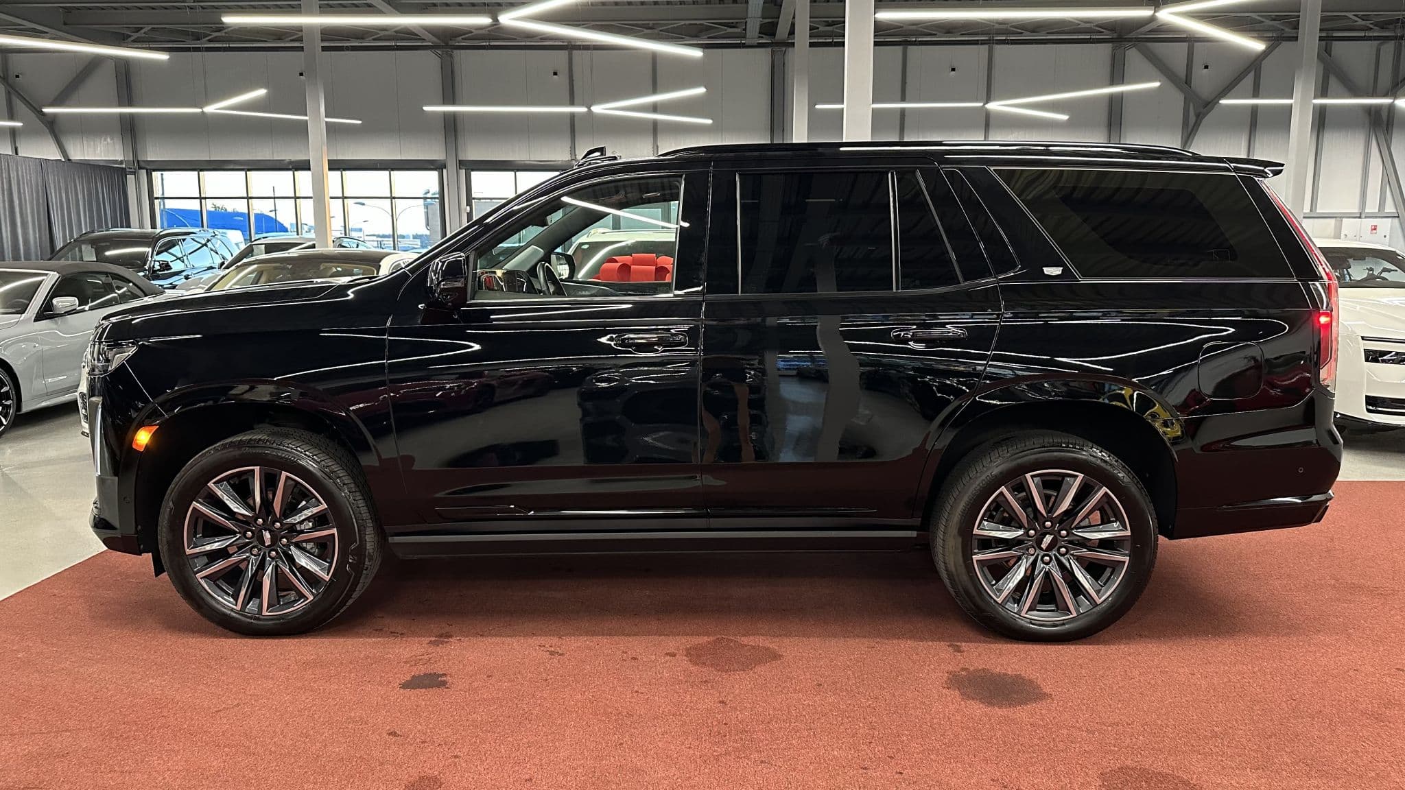 Cadillac Escalade - 3