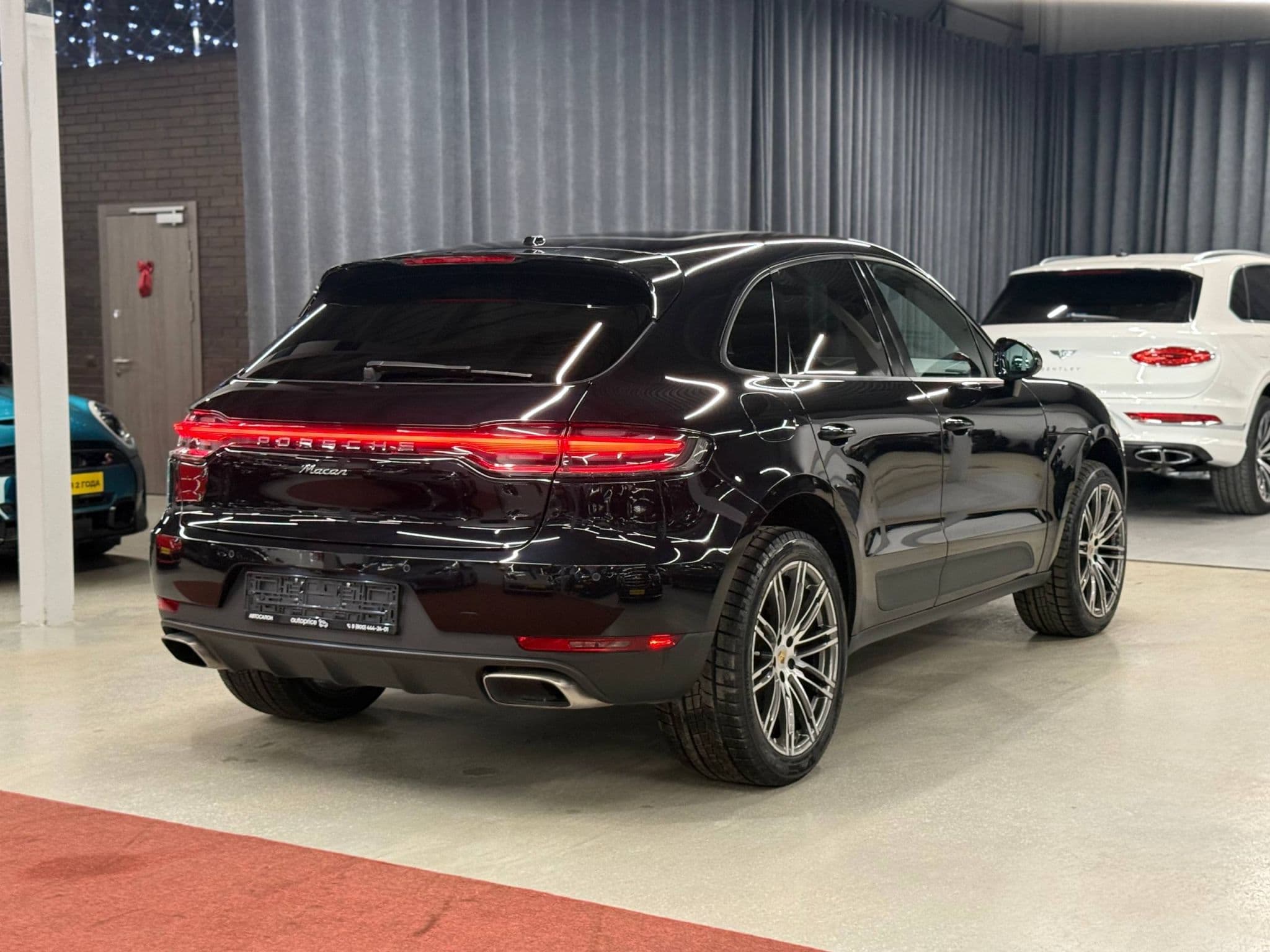 Porsche Macan - 5