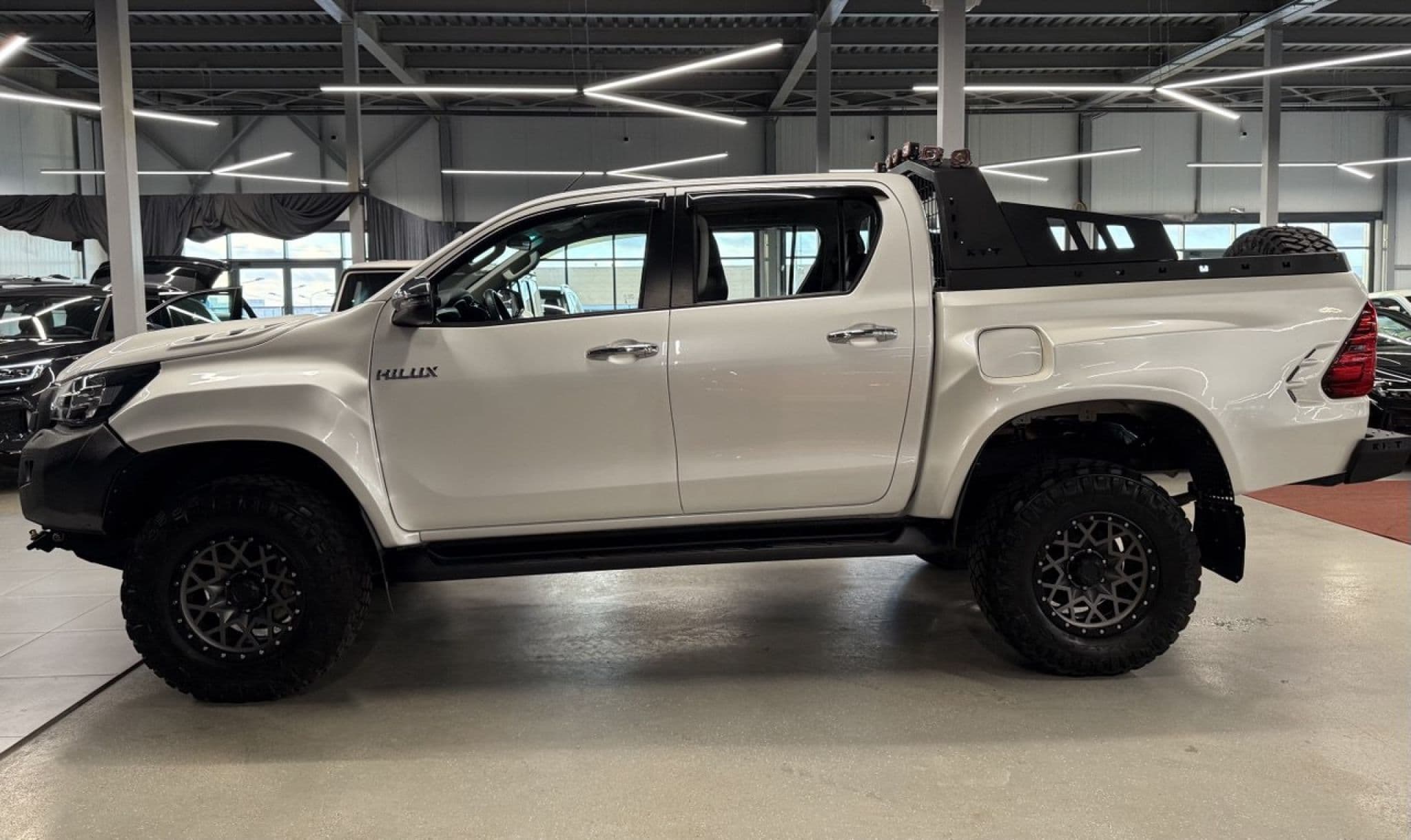 Toyota Hilux - 4