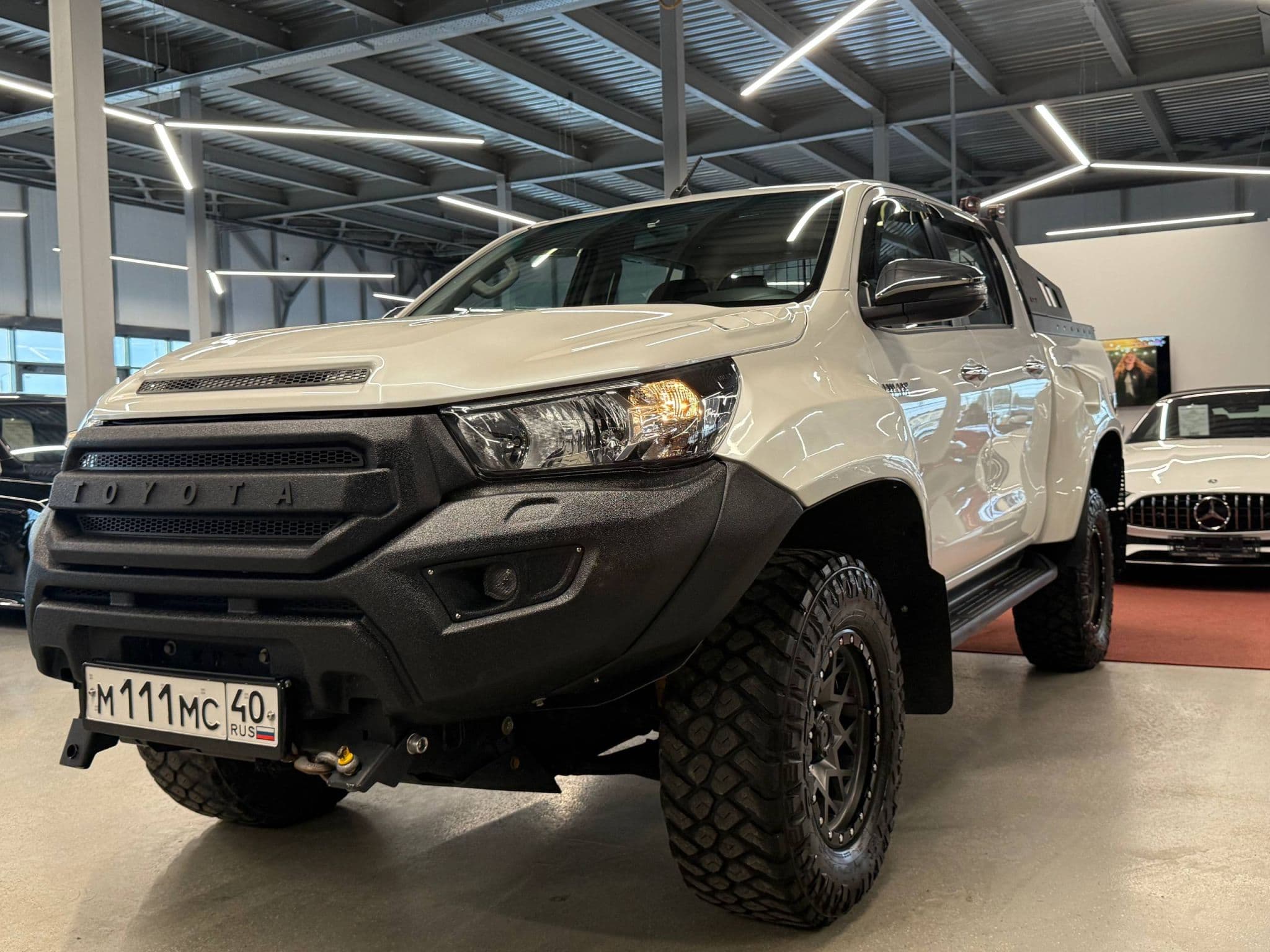 Toyota Hilux - 1