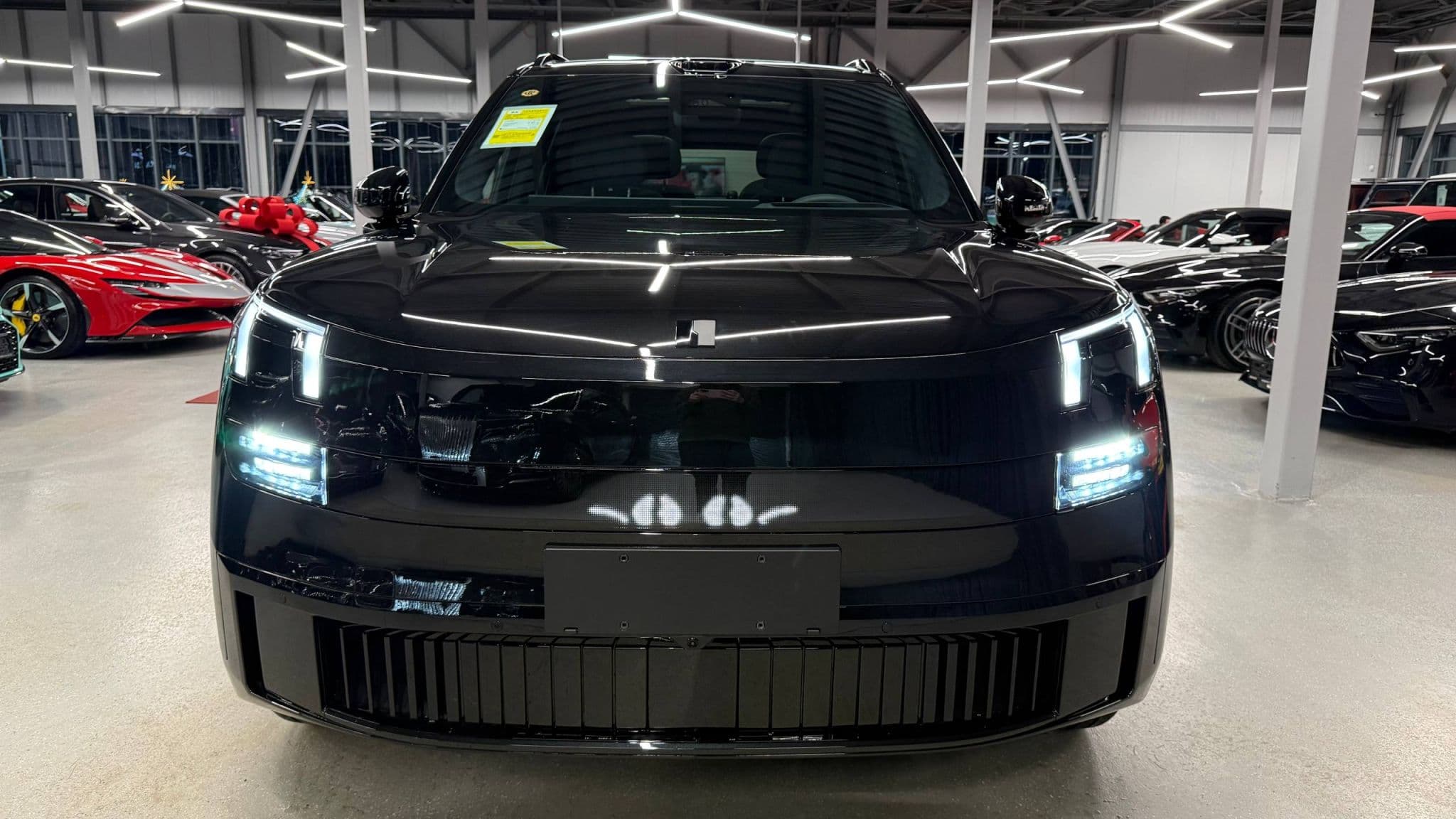 Lynk & Co 900 - 2