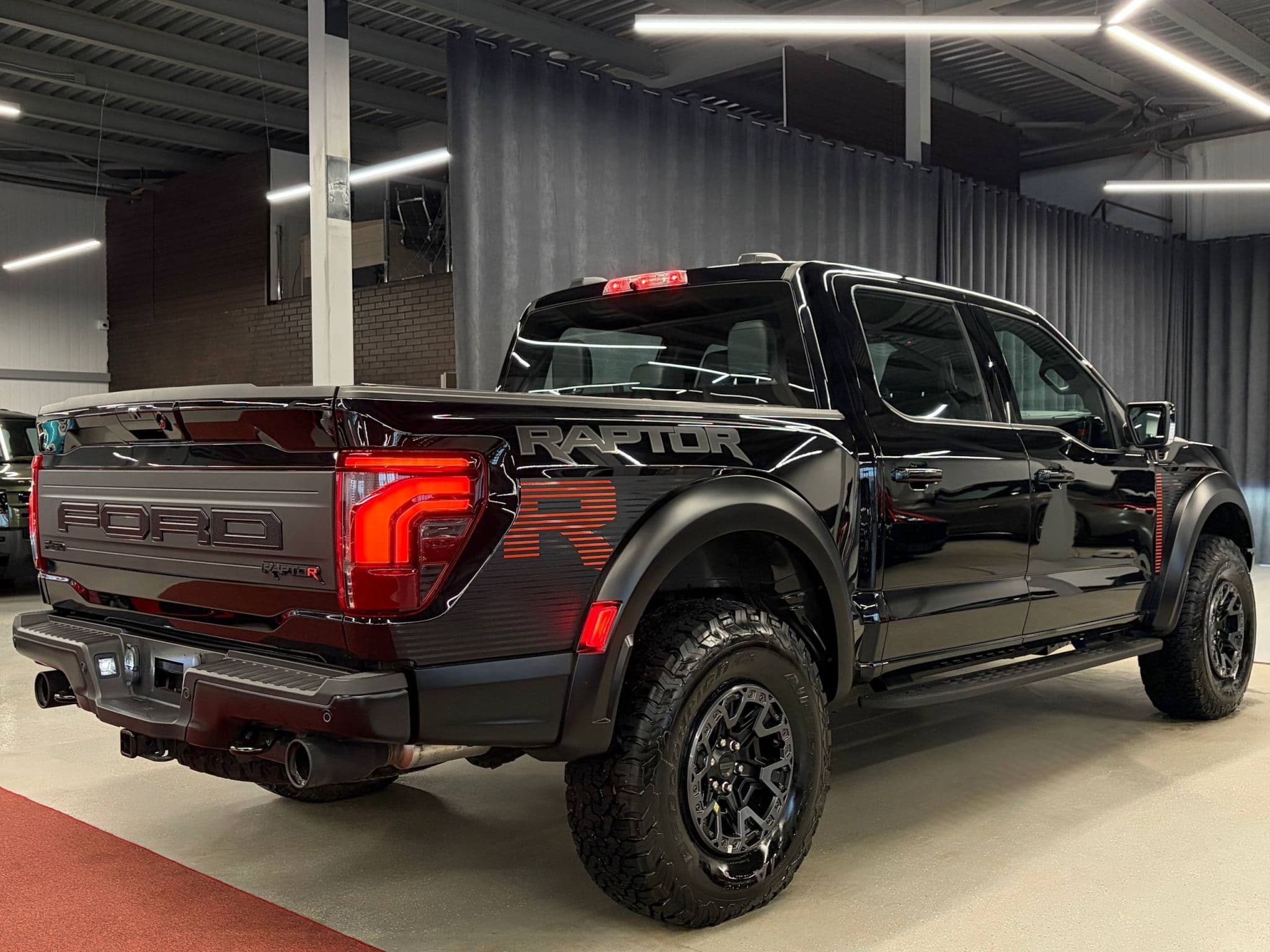 Ford F-150 - 4