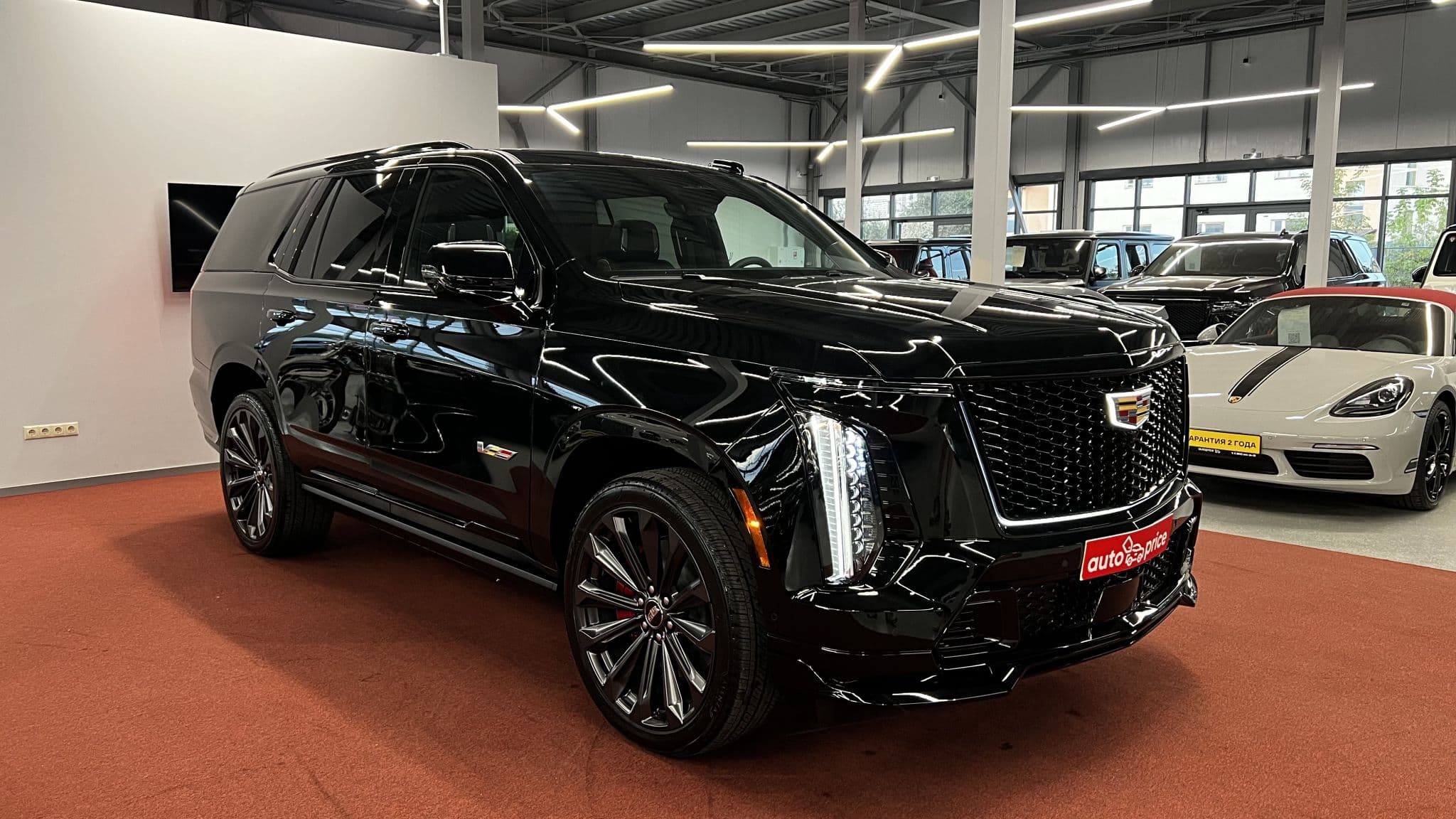 Cadillac Escalade-V - 1