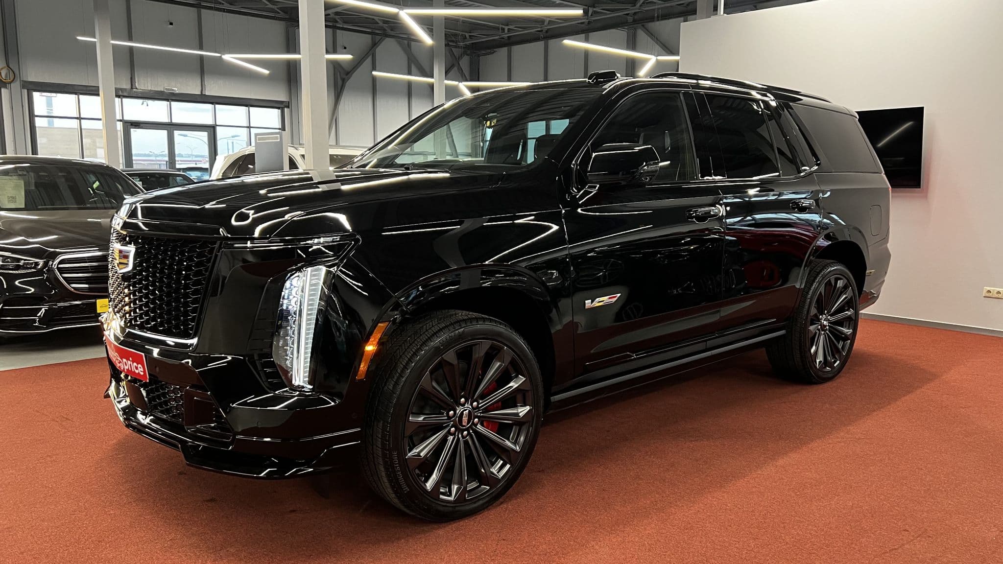Cadillac Escalade-V - 4