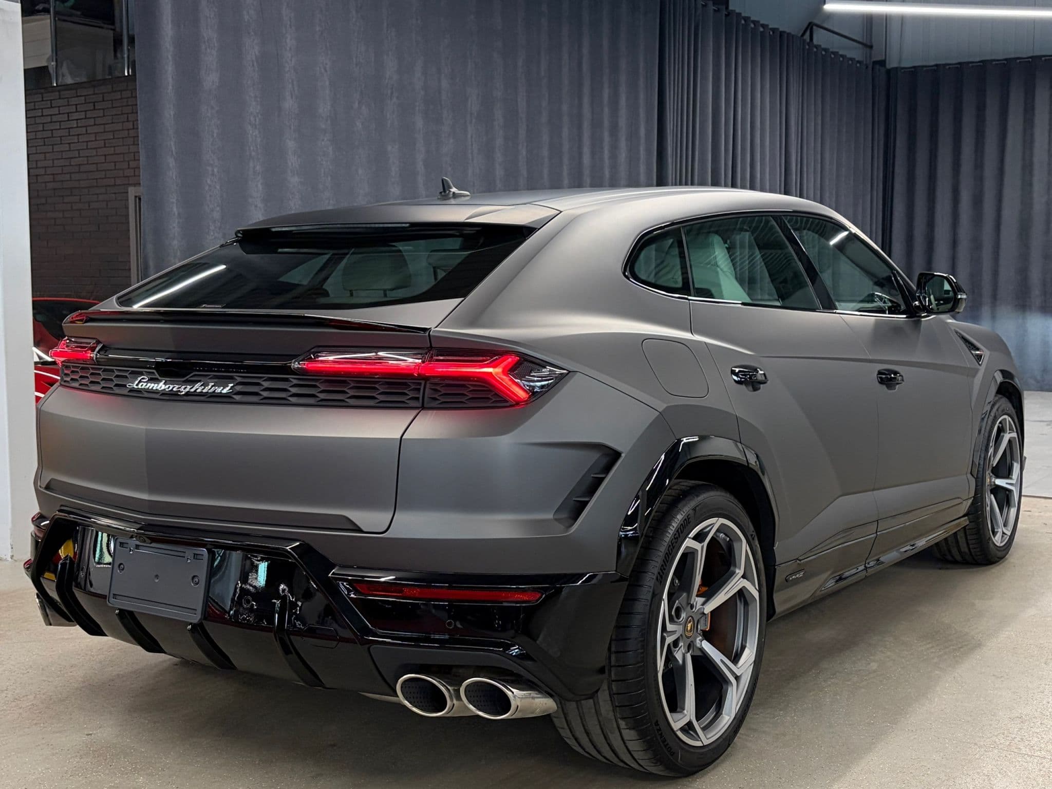 Lamborghini Urus - 5
