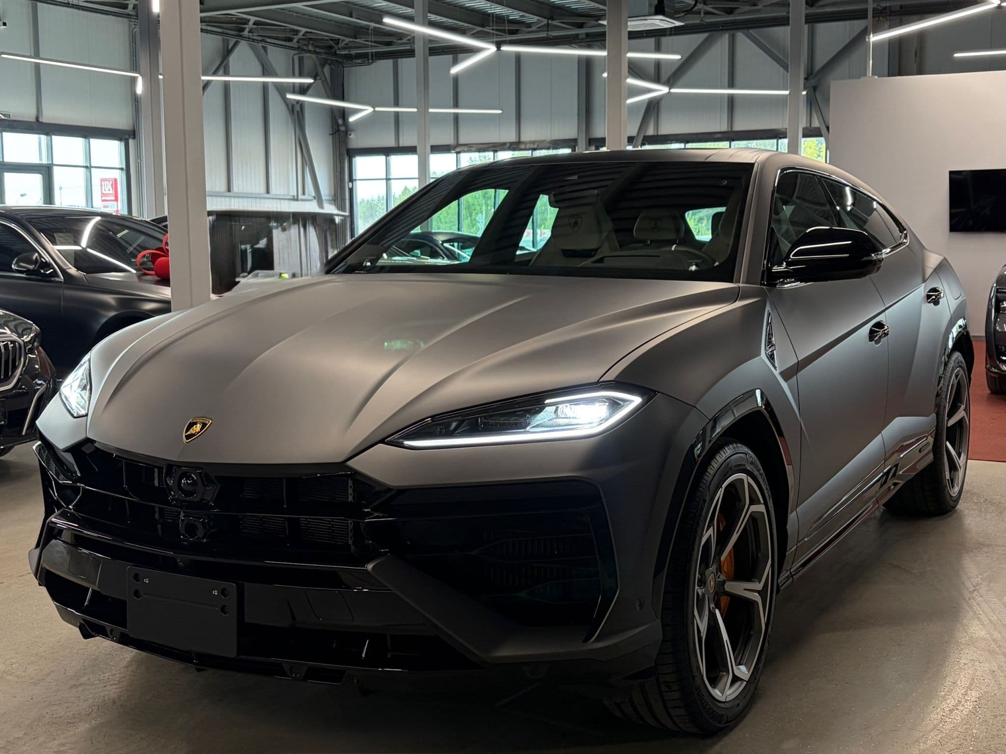 Lamborghini Urus - 1
